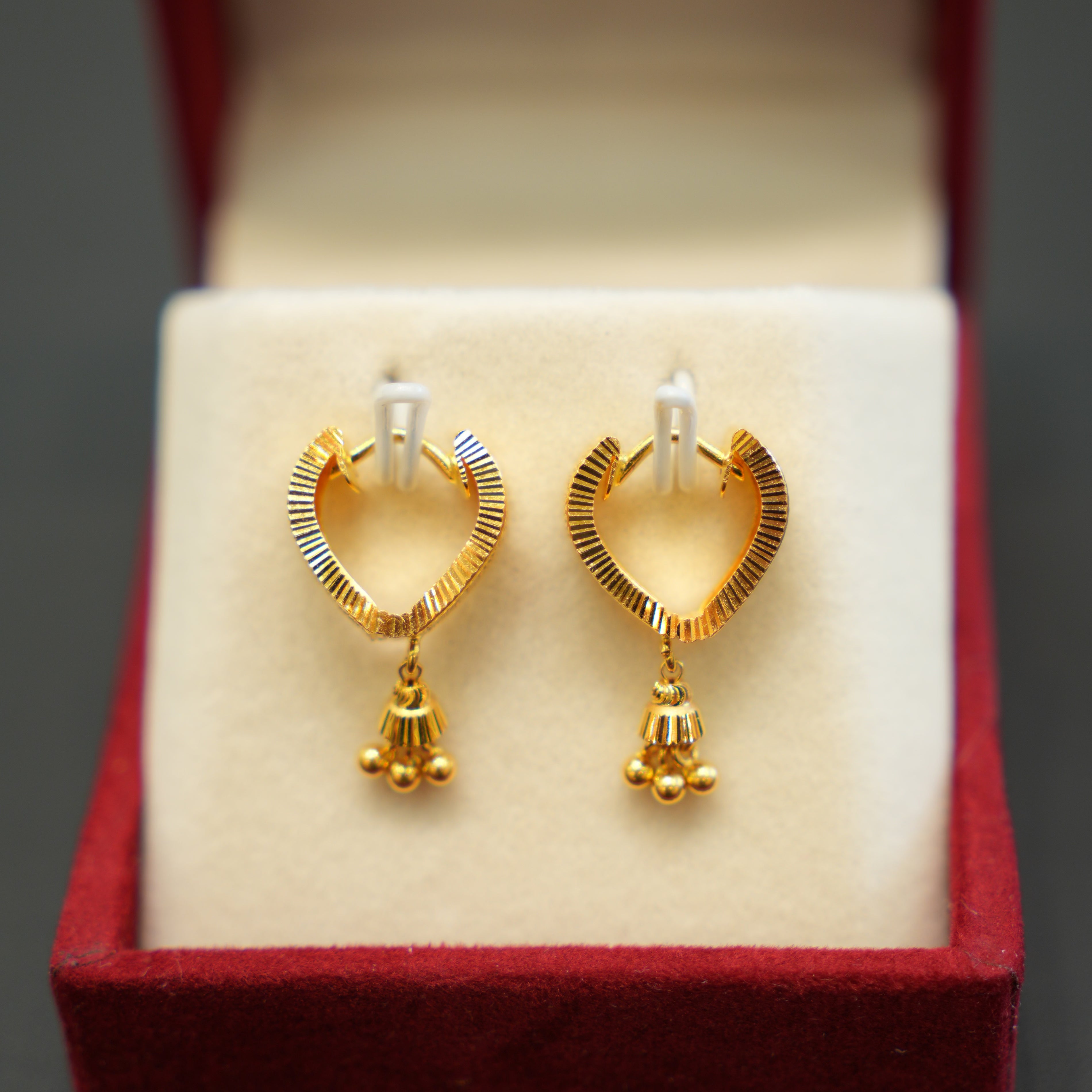 22K Gold Ladies Hoop Earrings