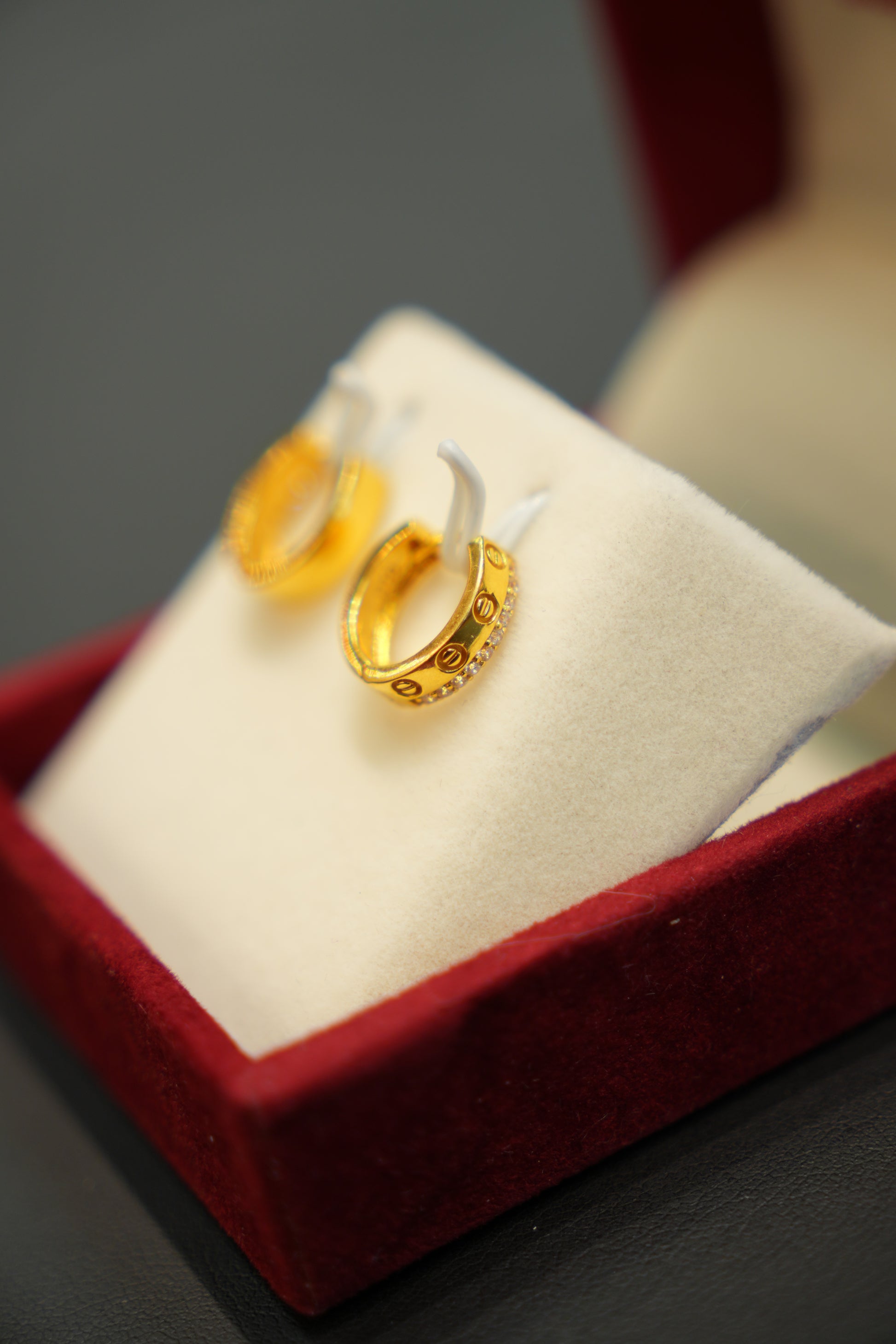 22K Gold Ladies Hoop Earrings