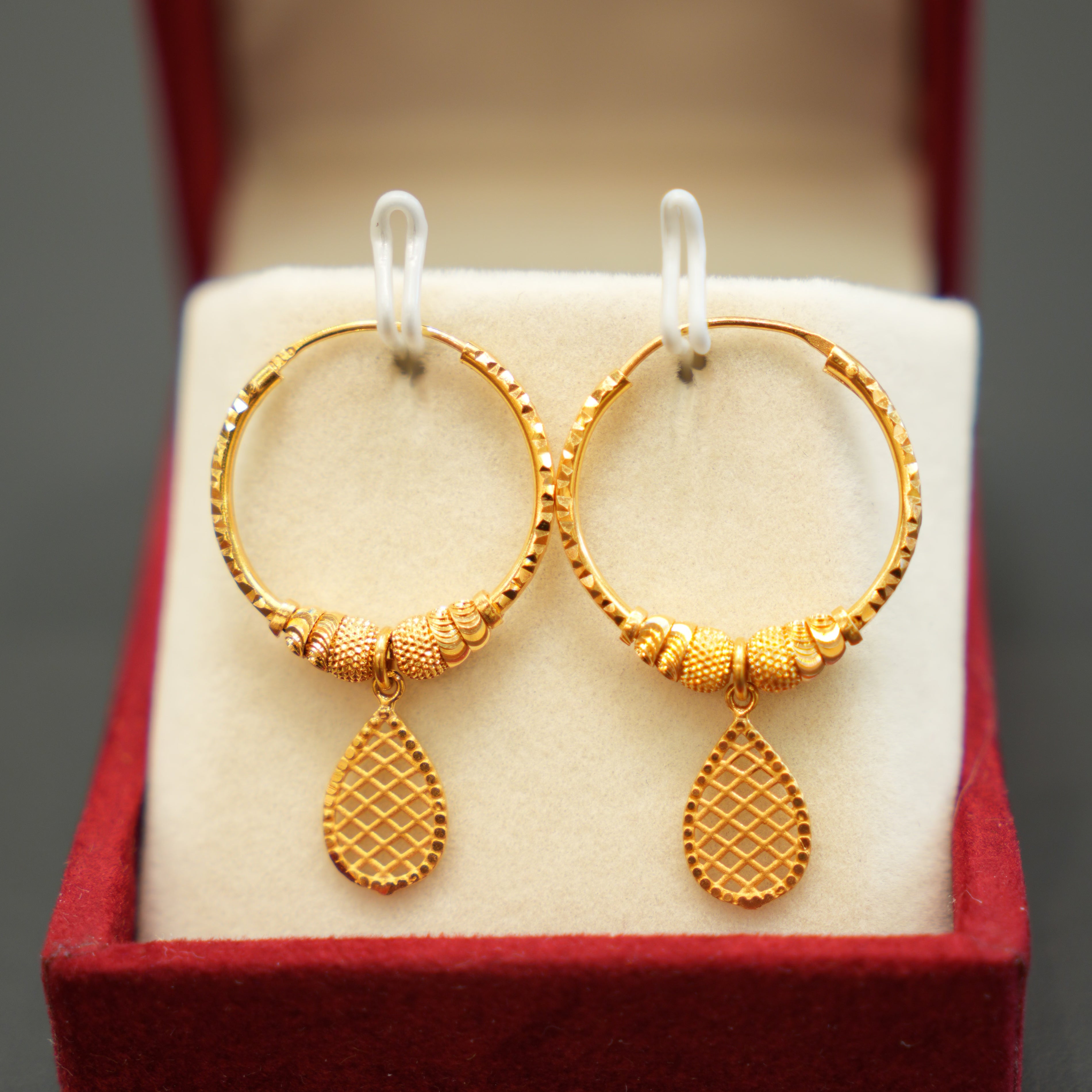 22K Gold Ladies Earrings