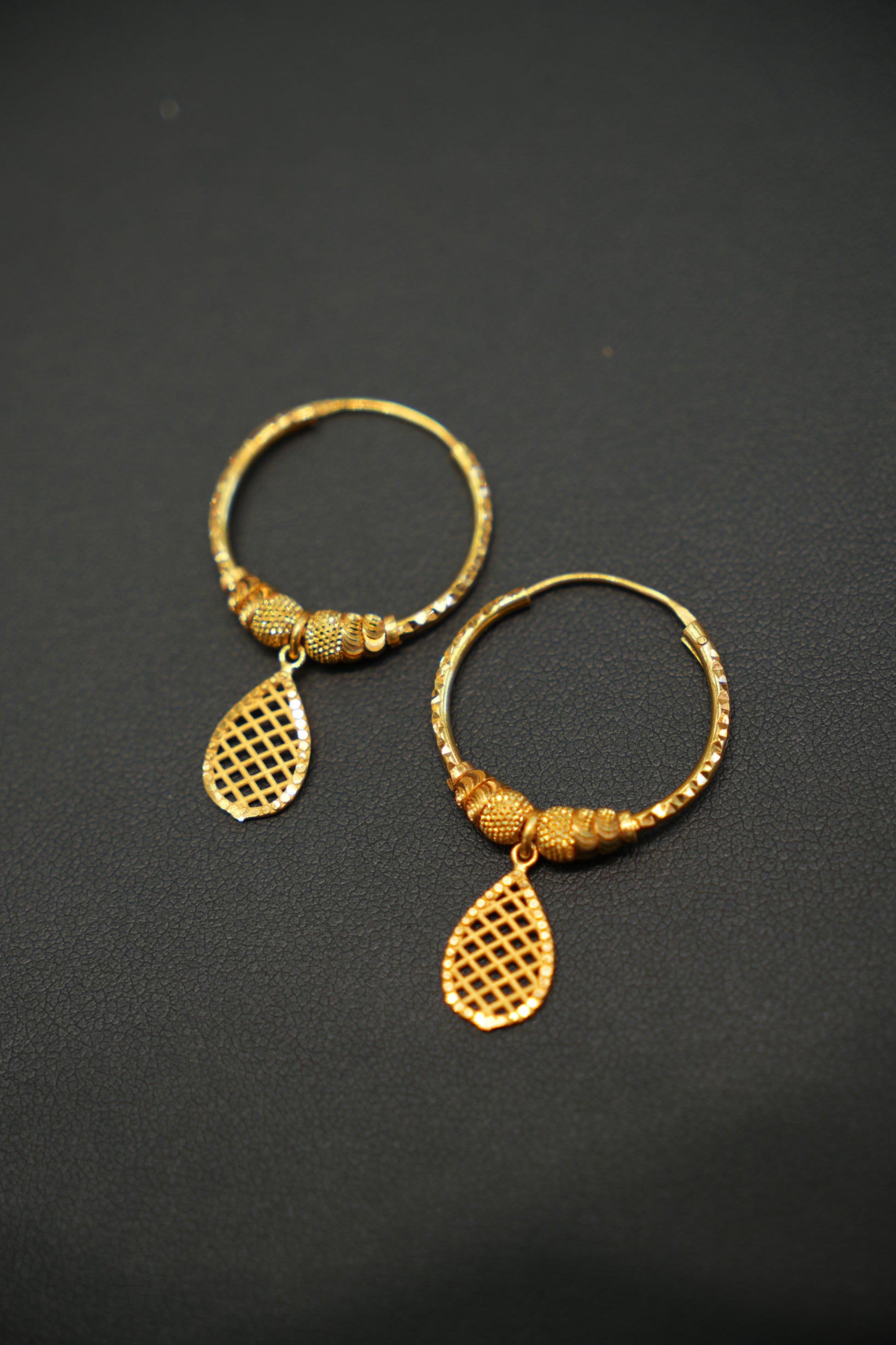 22K Gold Ladies Earrings