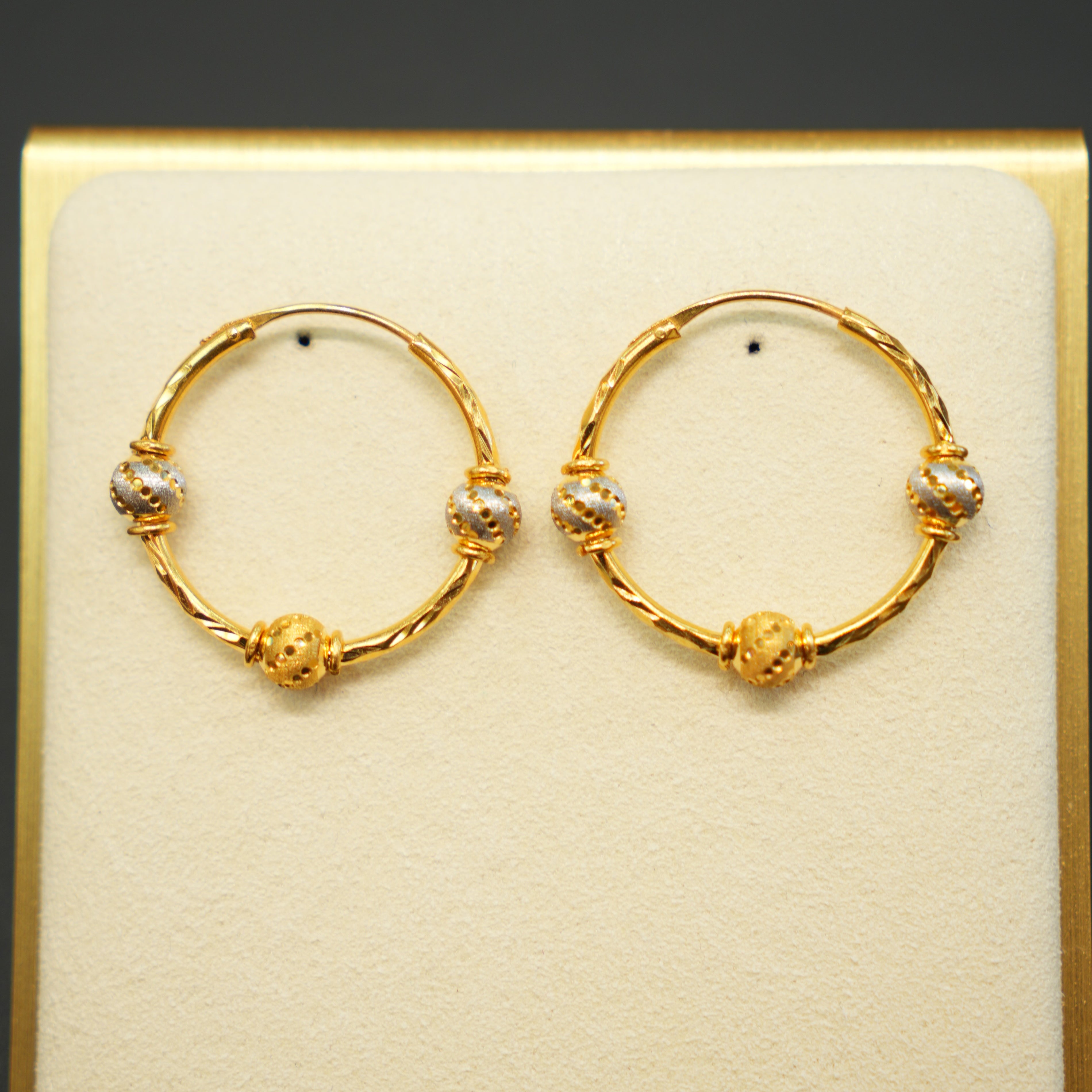 22K Gold Ladies Hoop Earrings
