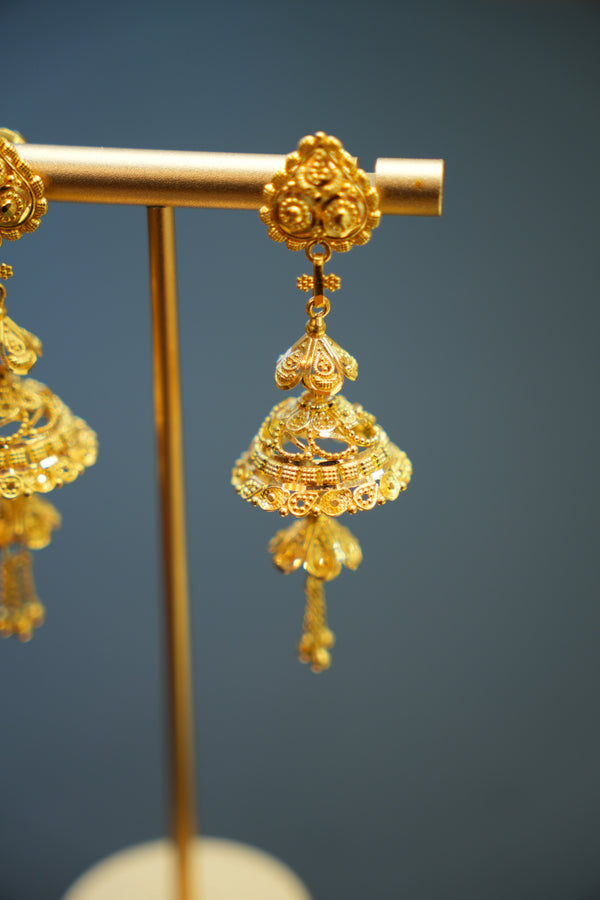 22K Gold Ladies Earrings