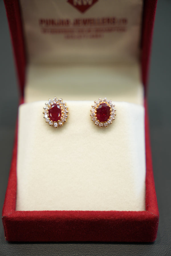 22K Gold Ladies Earrings