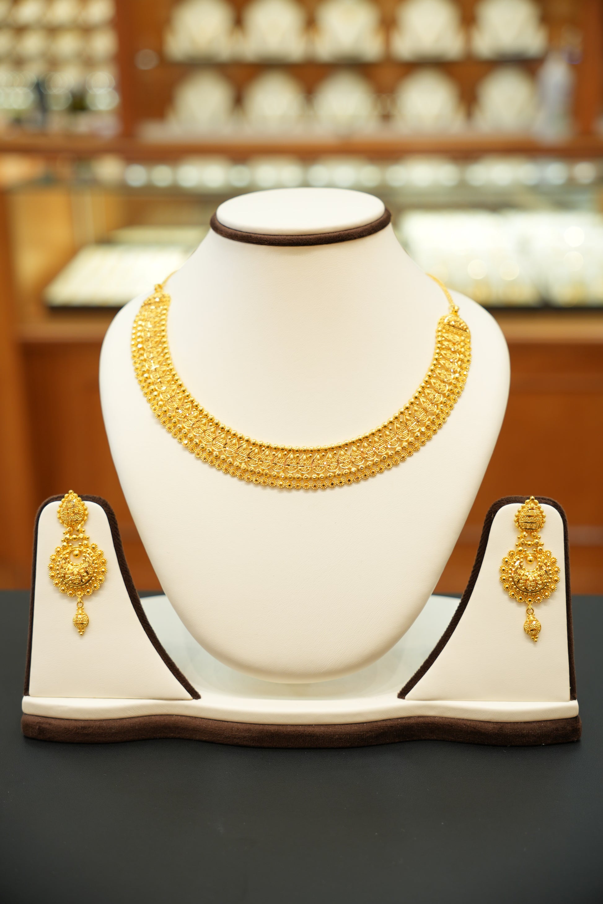 22K Gold Designer Necklace Set
