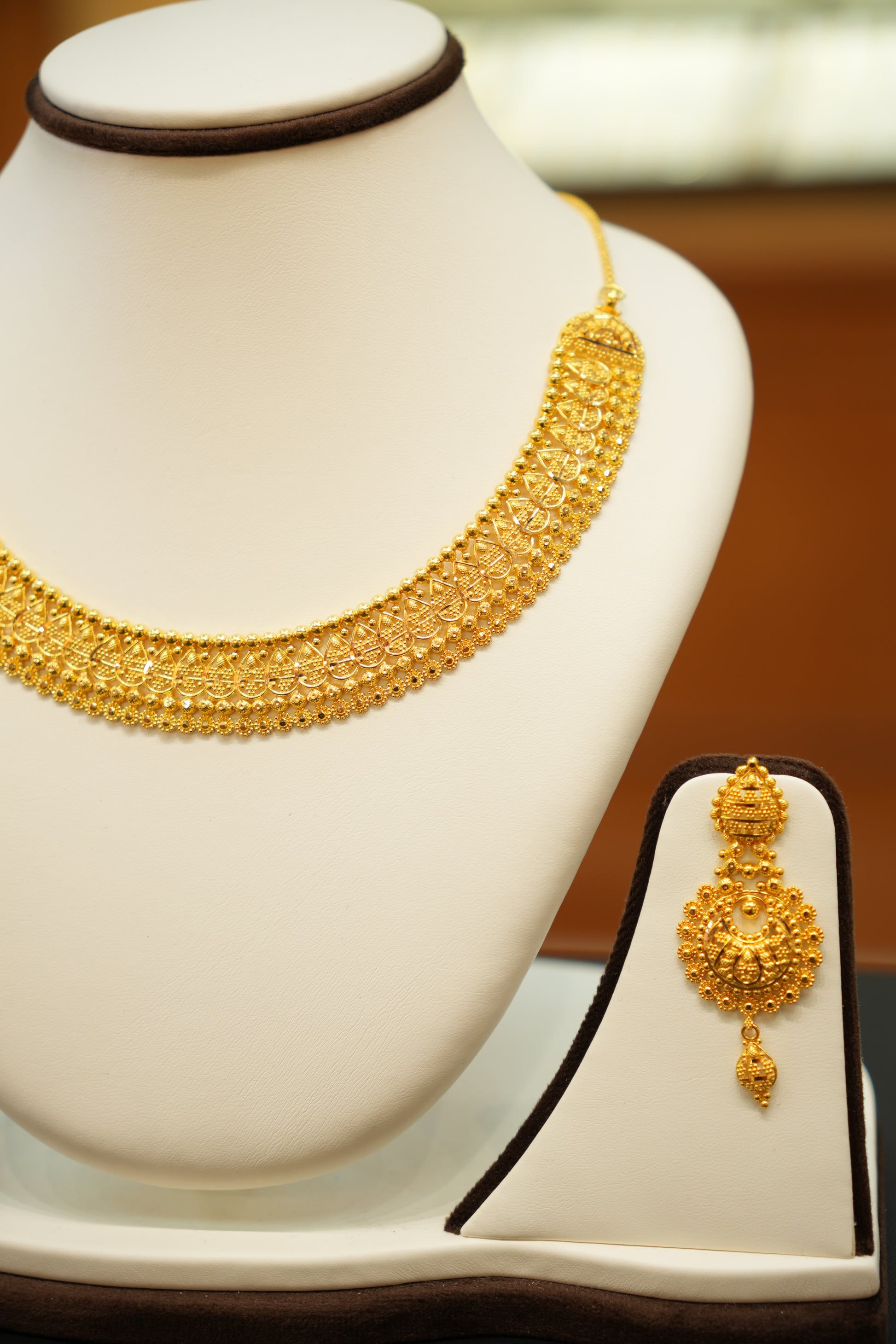 22K Gold Designer Necklace Set