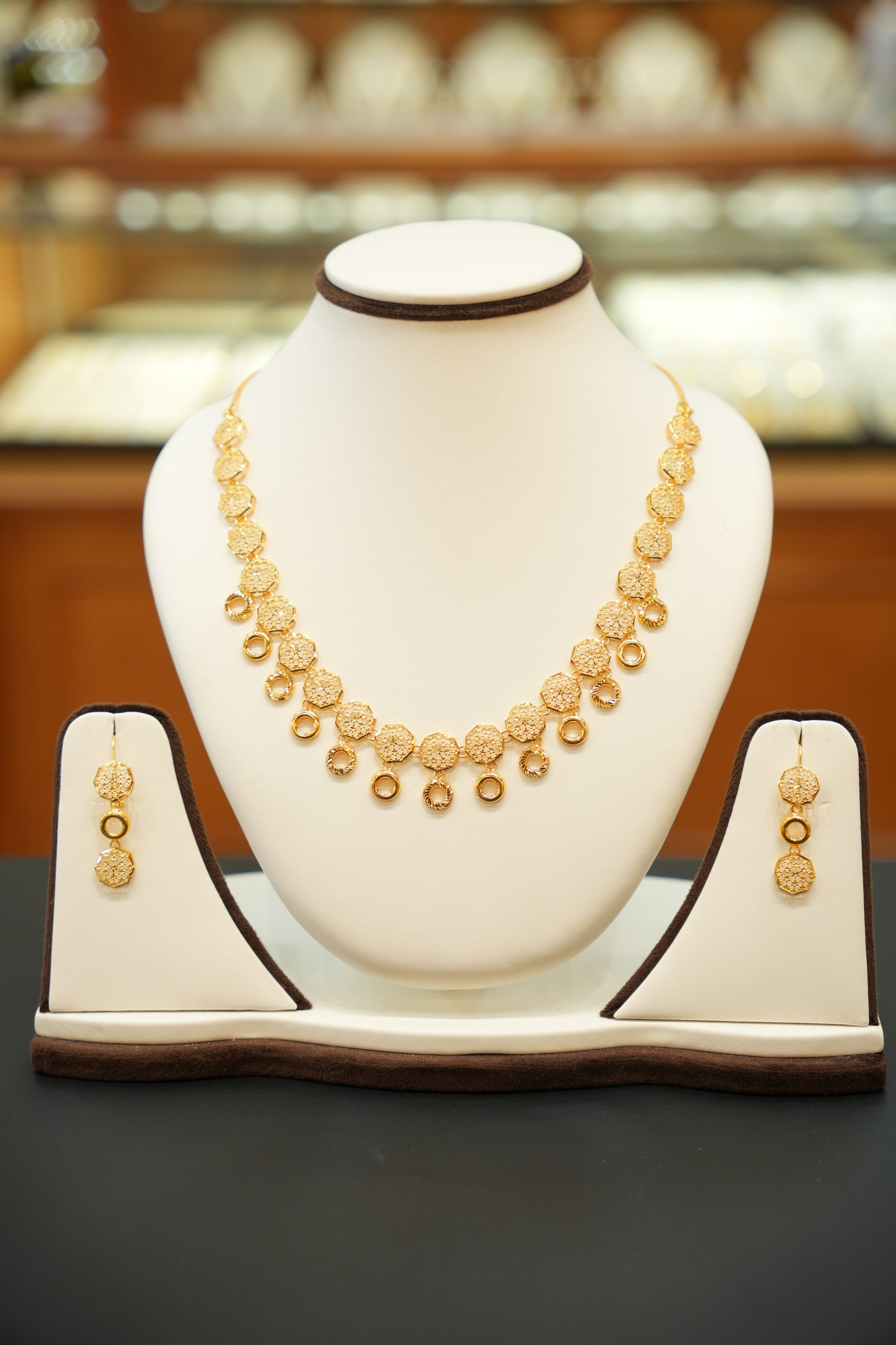 22K Gold Designer Necklace Set