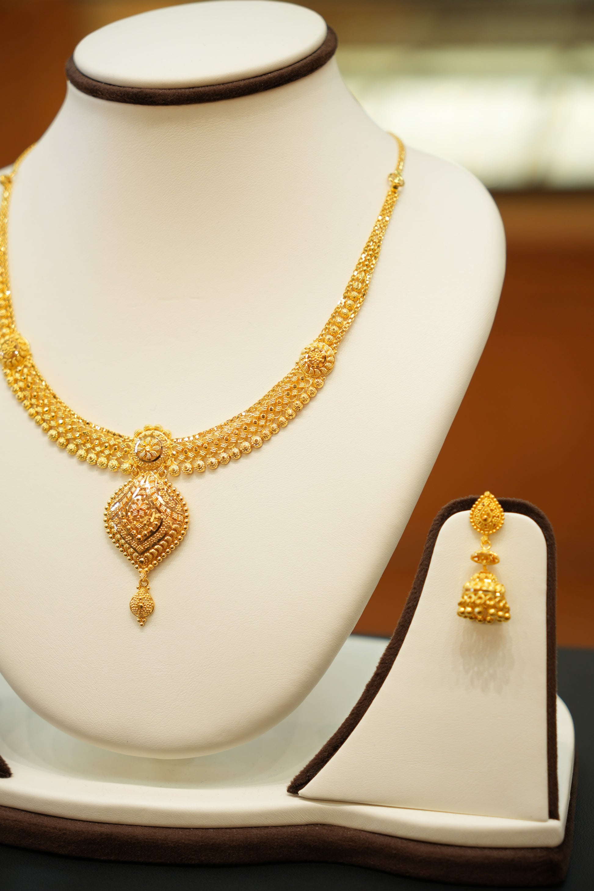 22K Gold Designer Necklace Set