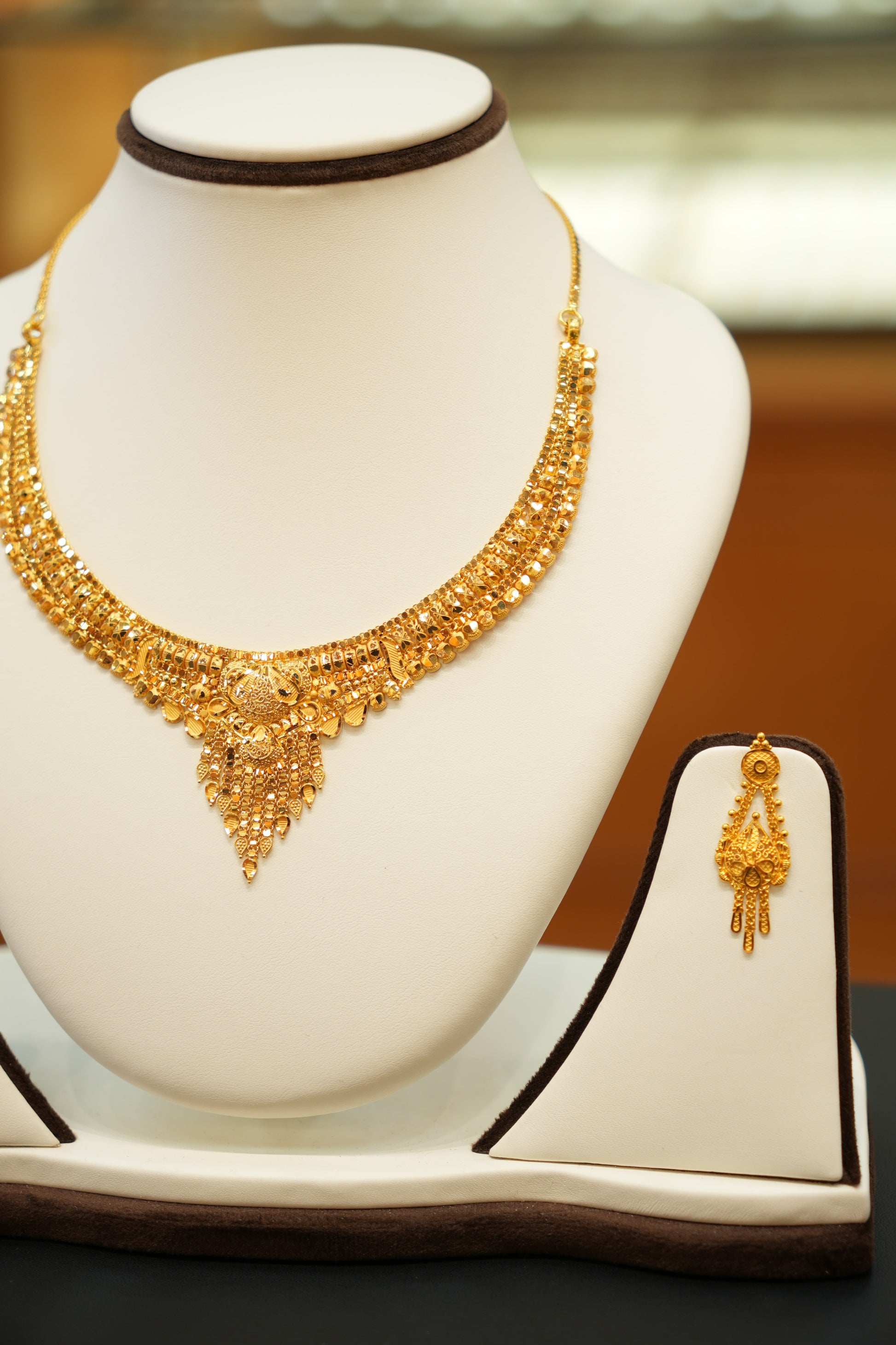 22K Gold Designer Necklace Set