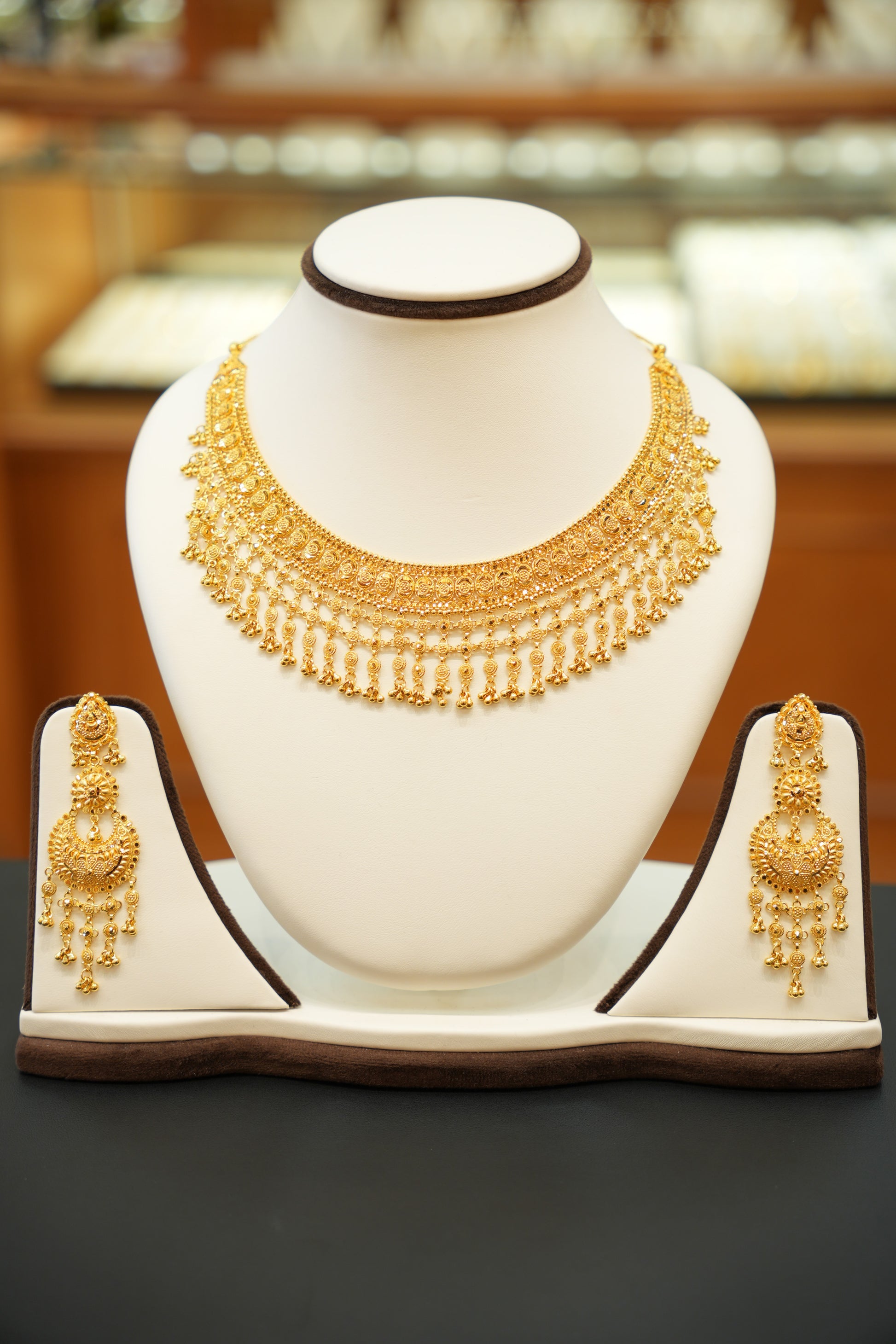 22K Gold Designer Necklace Set