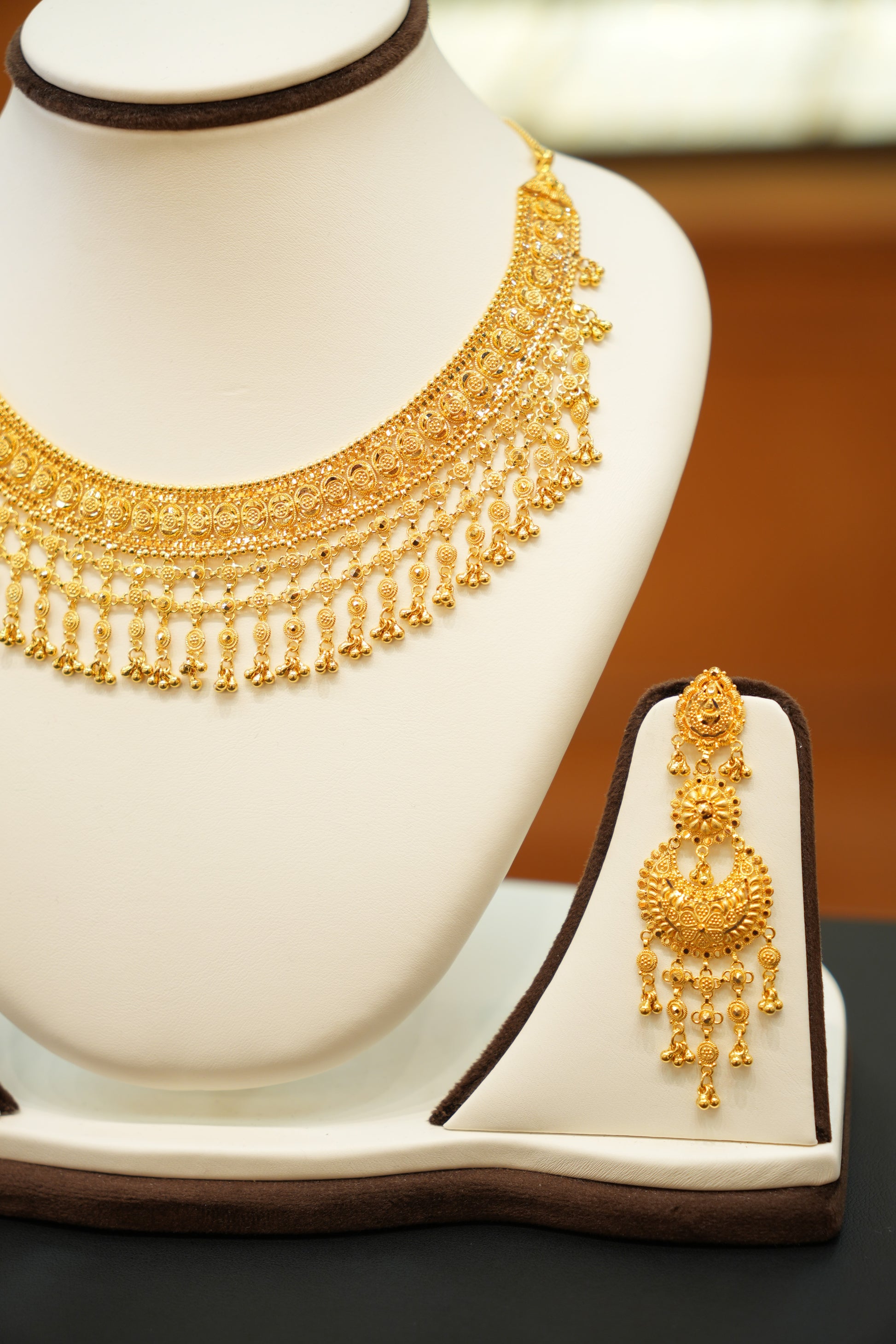 22K Gold Designer Necklace Set