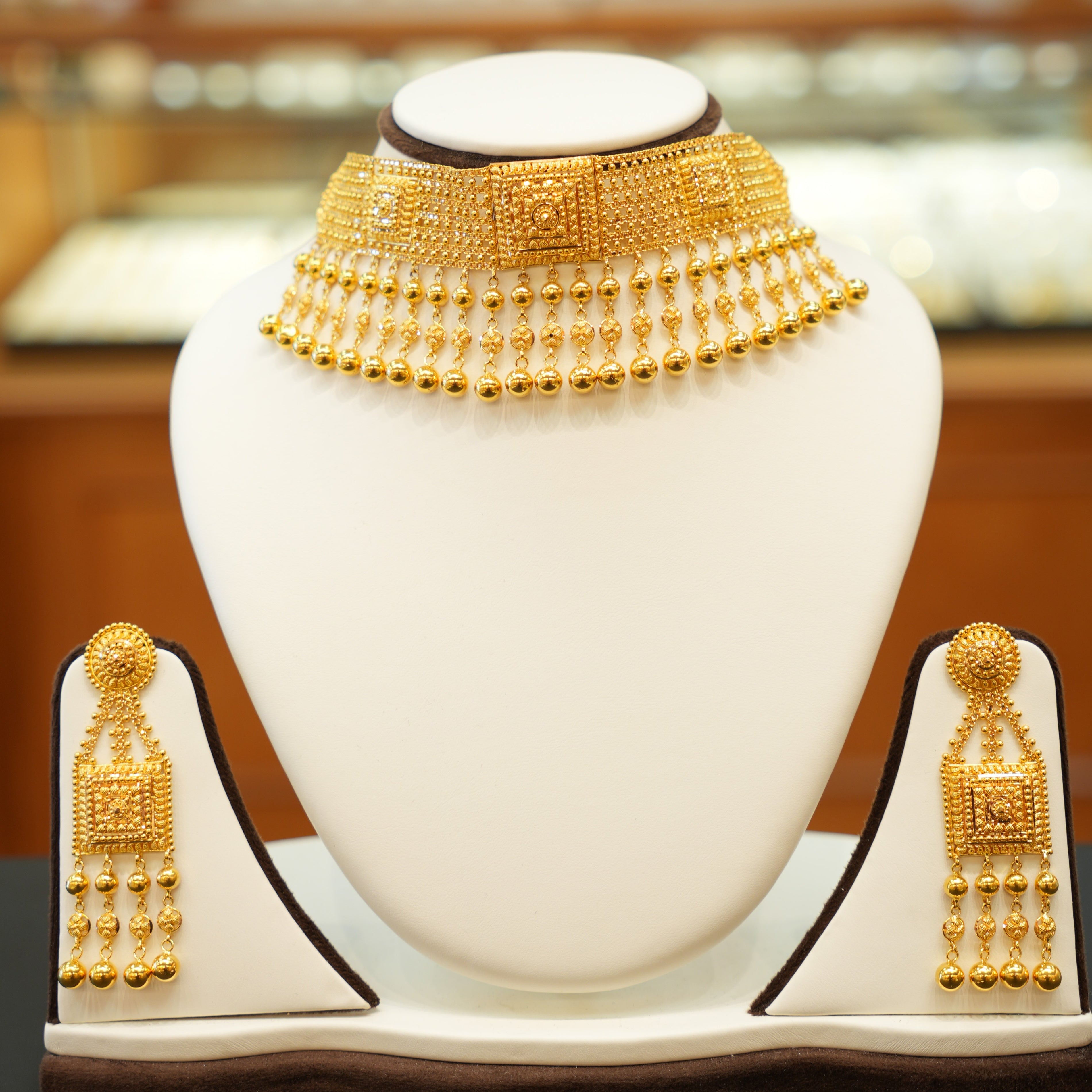 22K Gold Designer Choker Set