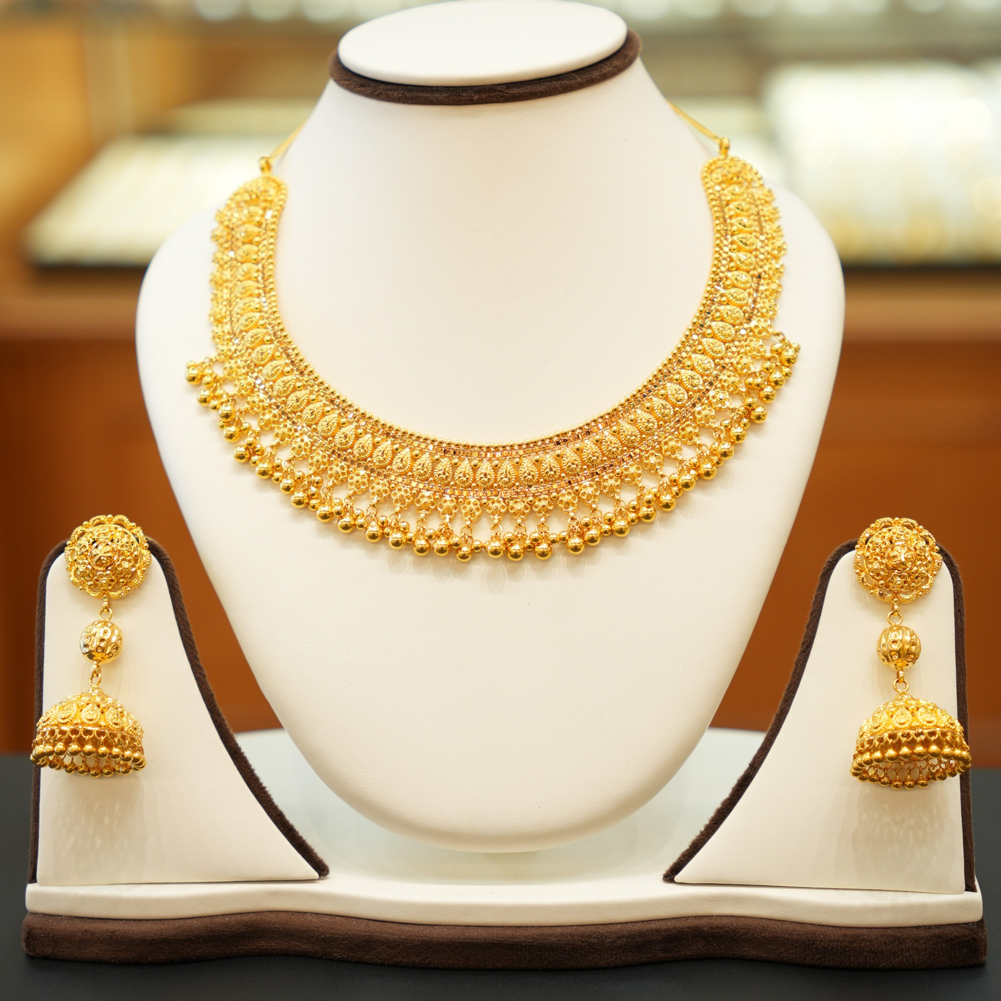 22K Gold Designer Necklace Set