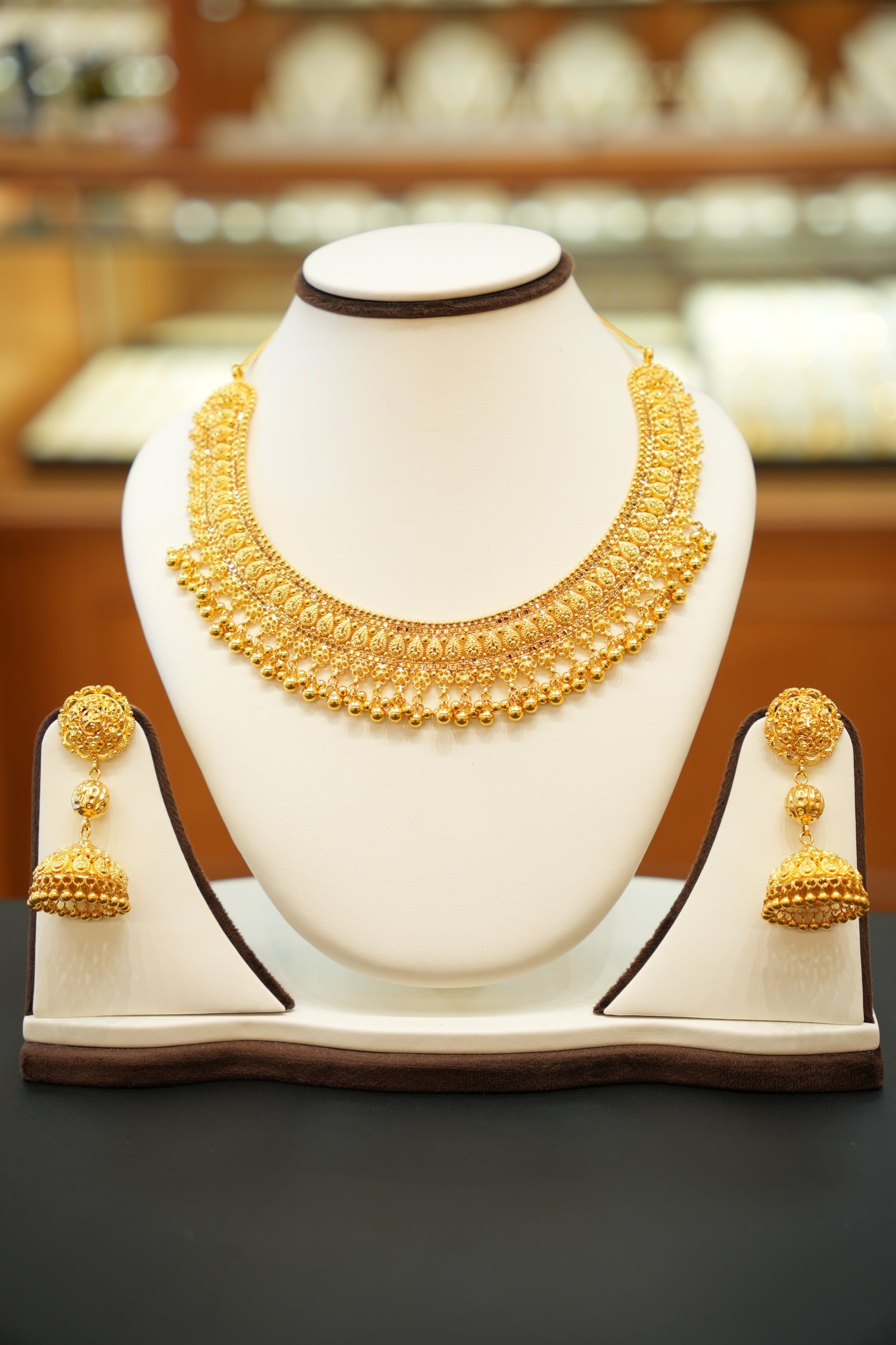 22K Gold Designer Necklace Set