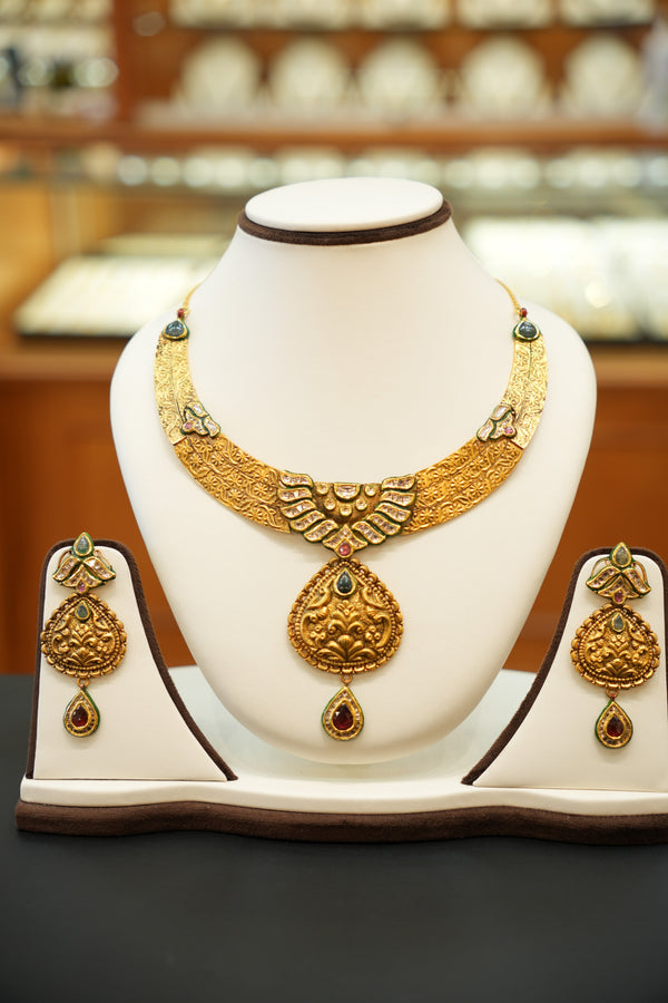 22K Gold Designer Antique Necklace Set