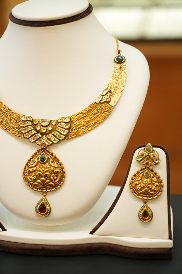 22K Gold Designer Antique Necklace Set