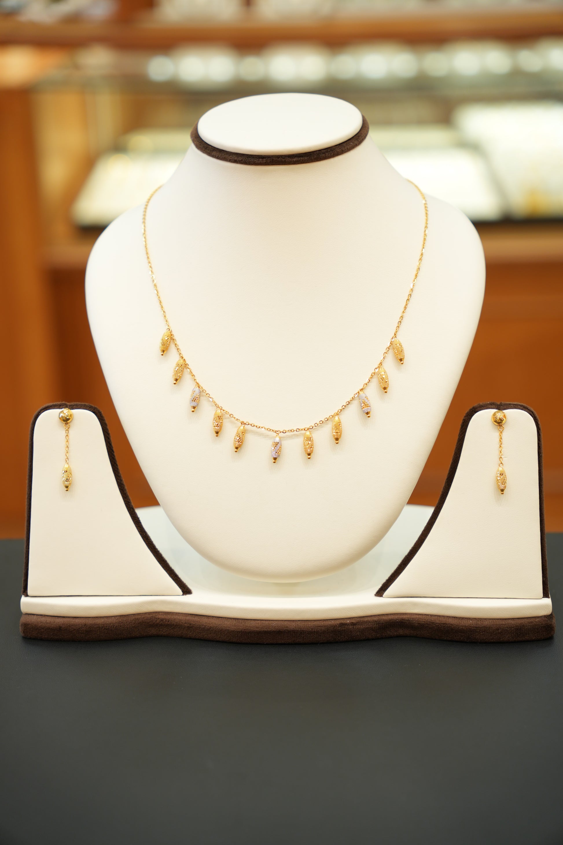 22K Gold Designer Necklace Set