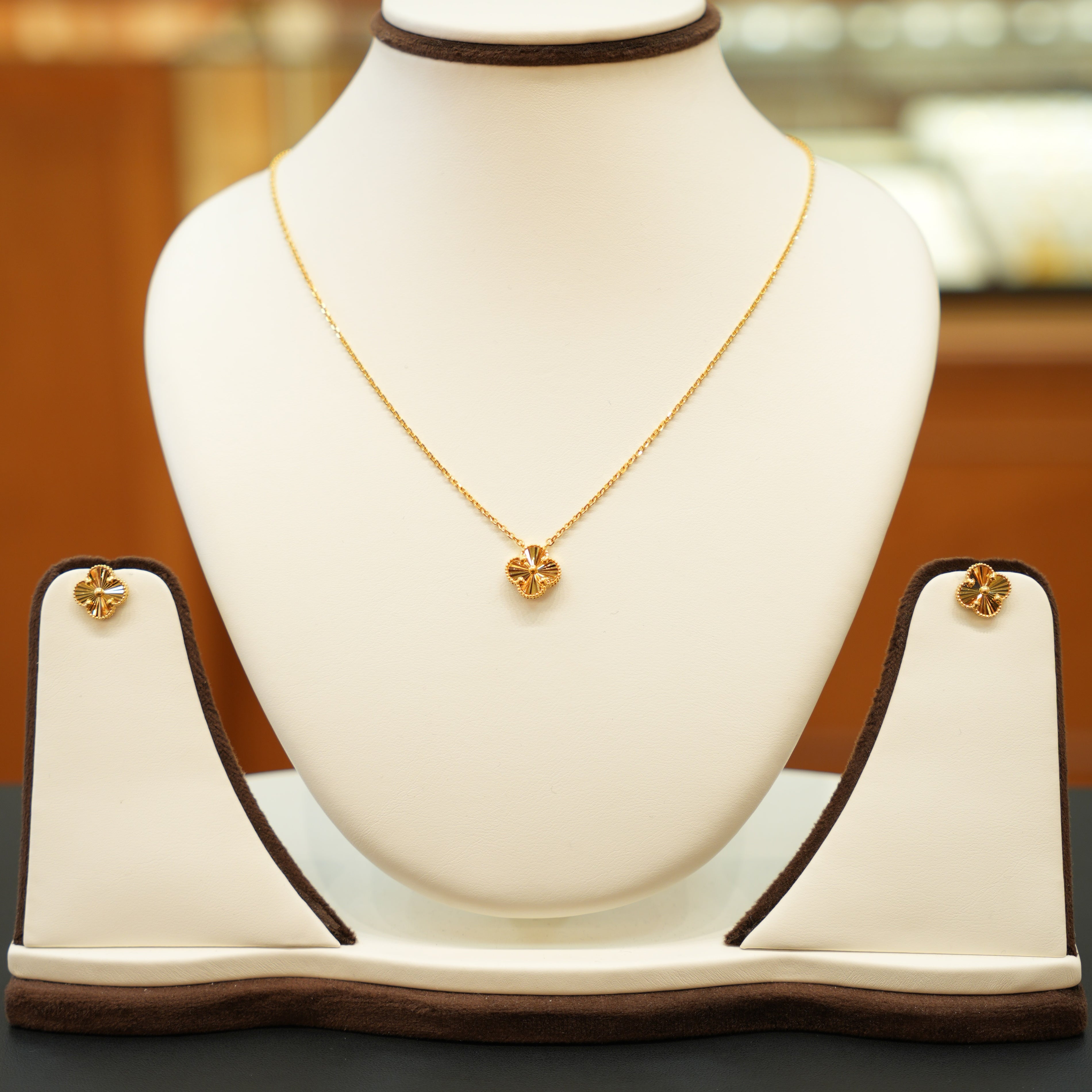 22K Gold Clover Designer Necklace Set