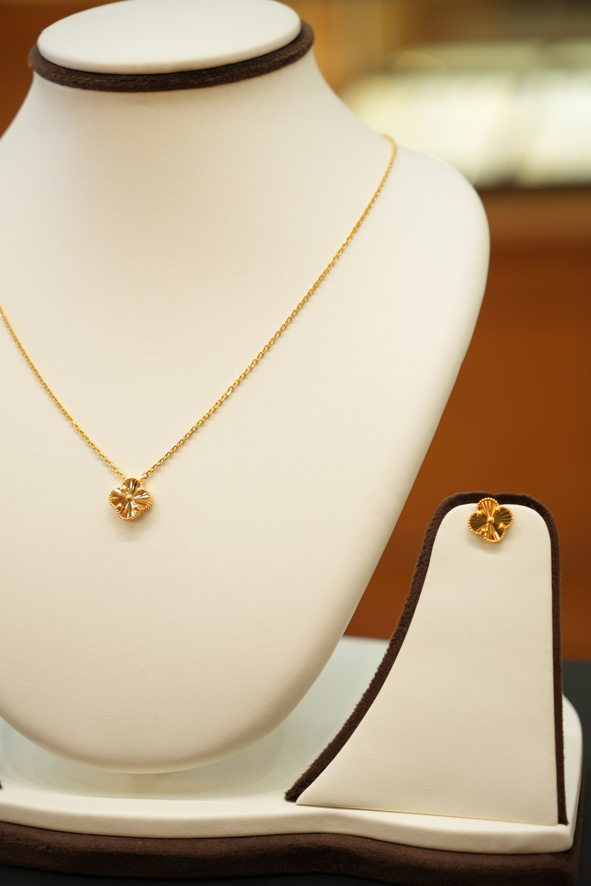 22K Gold Clover Designer Necklace Set