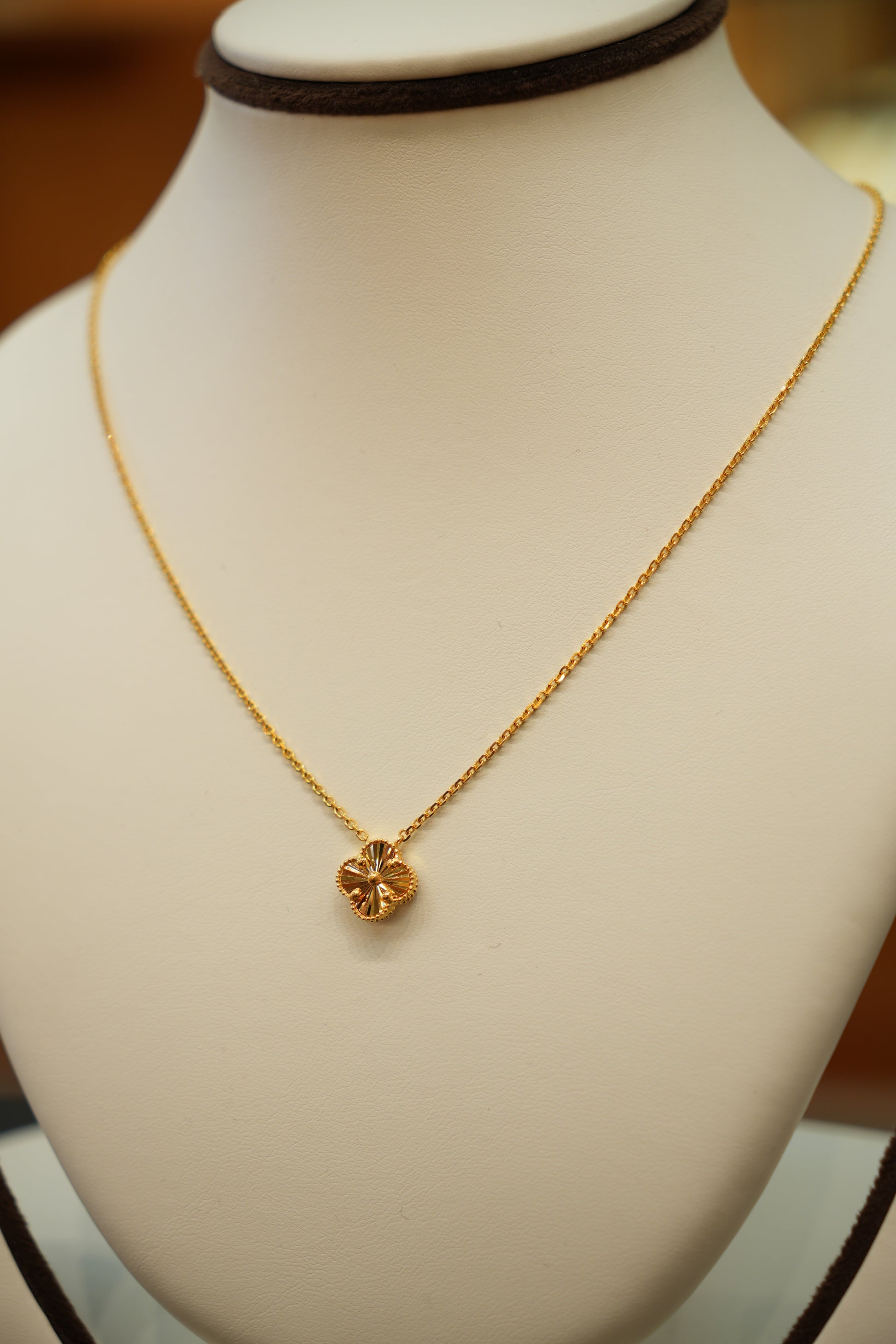 22K Gold Clover Designer Necklace Set