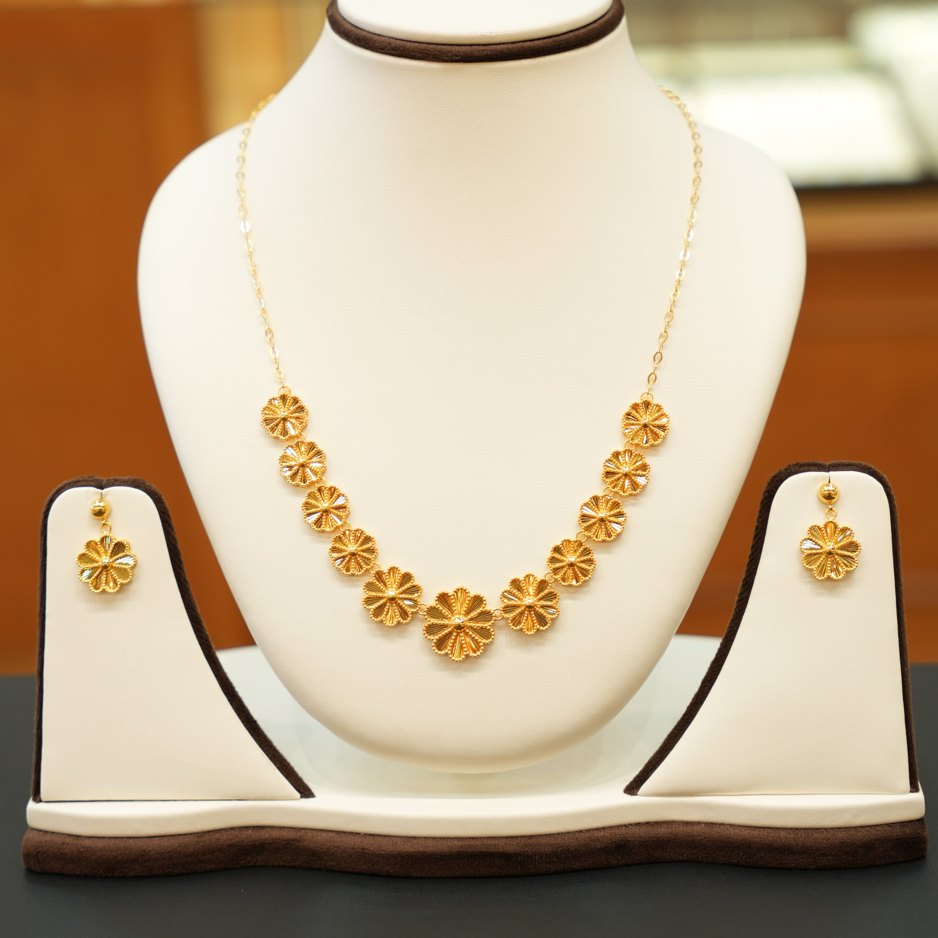 22K Gold Flower Designer Necklace Set