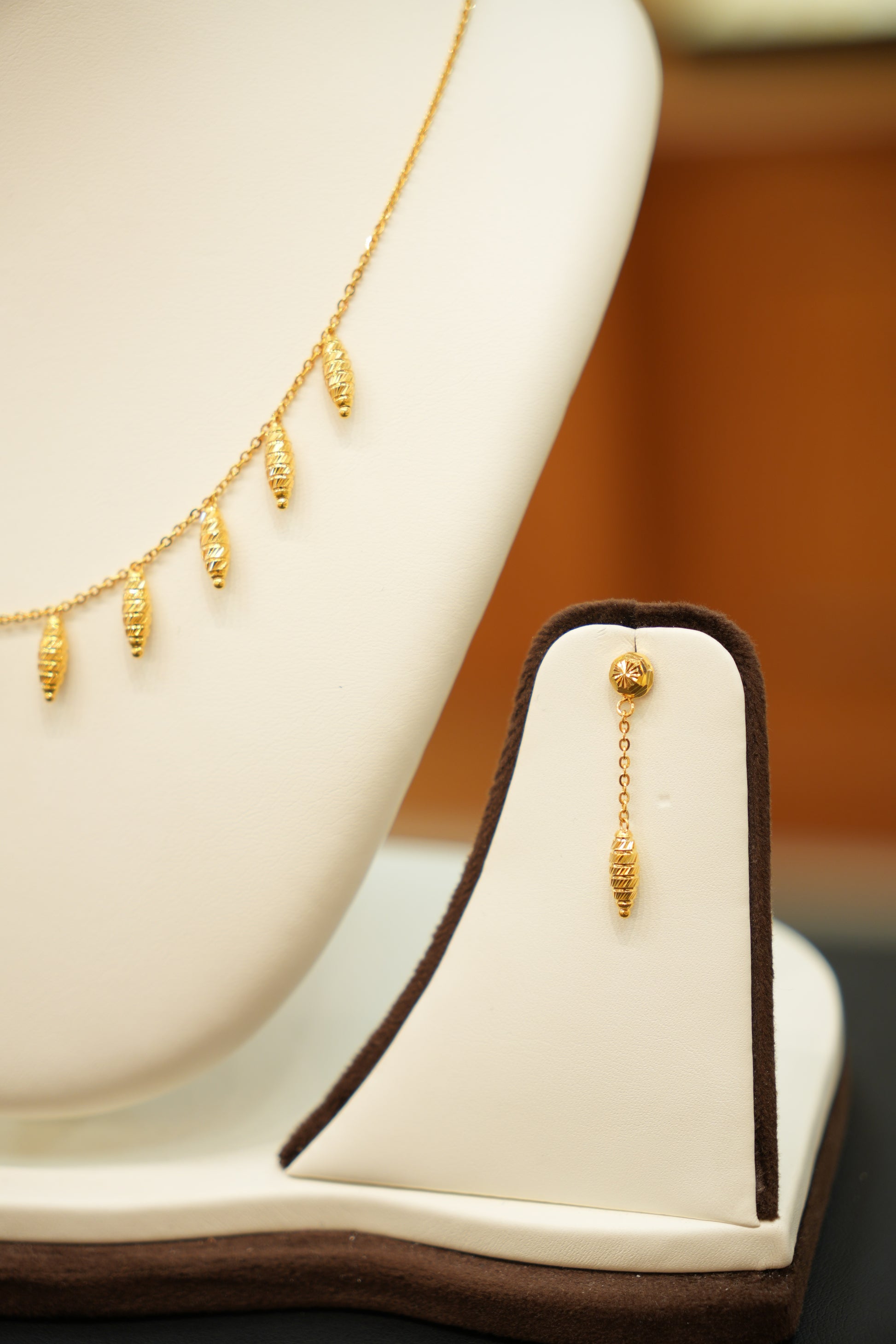 22K Gold Designer Ladies Necklace Set