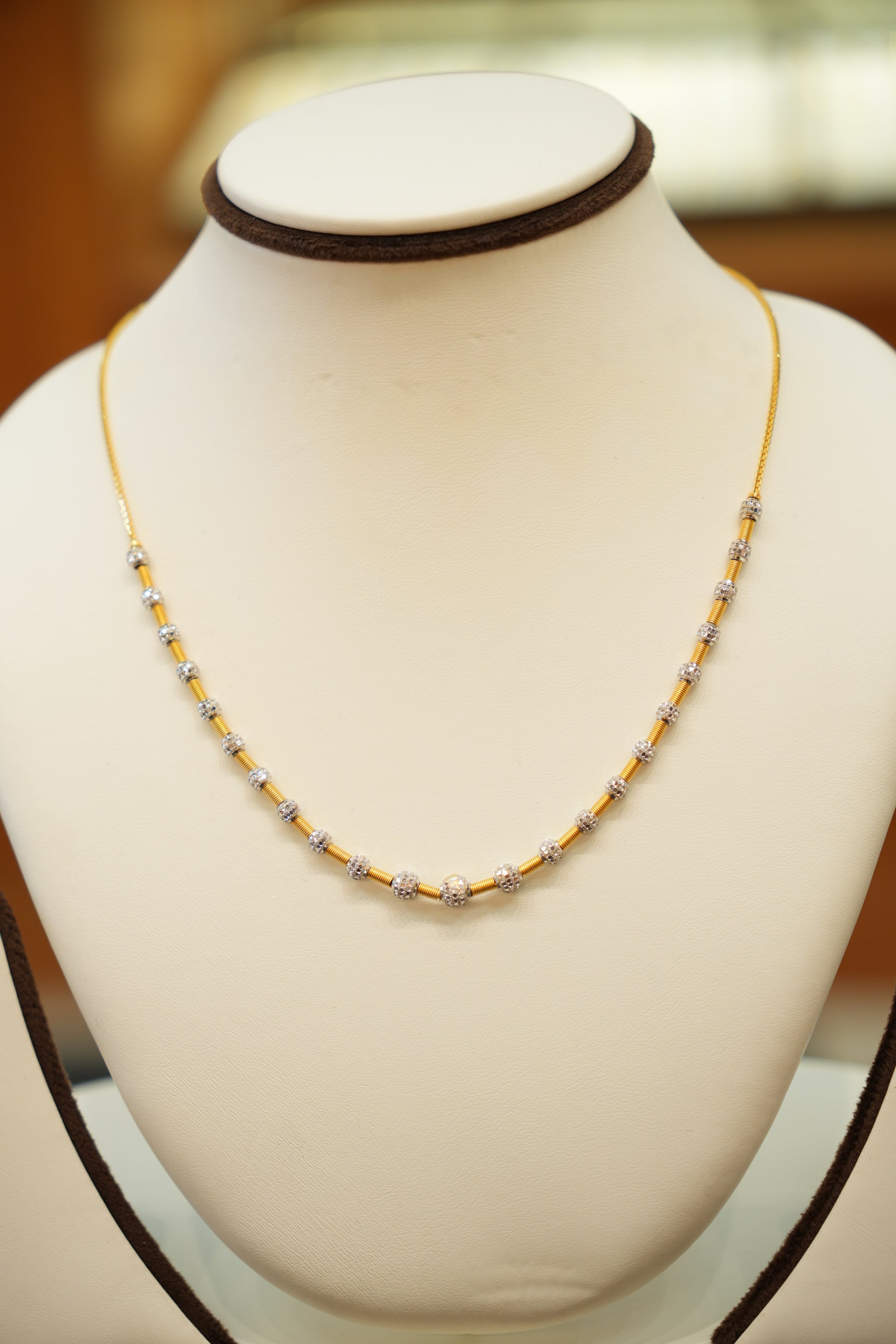 22K Gold Designer Ladies Necklace Set