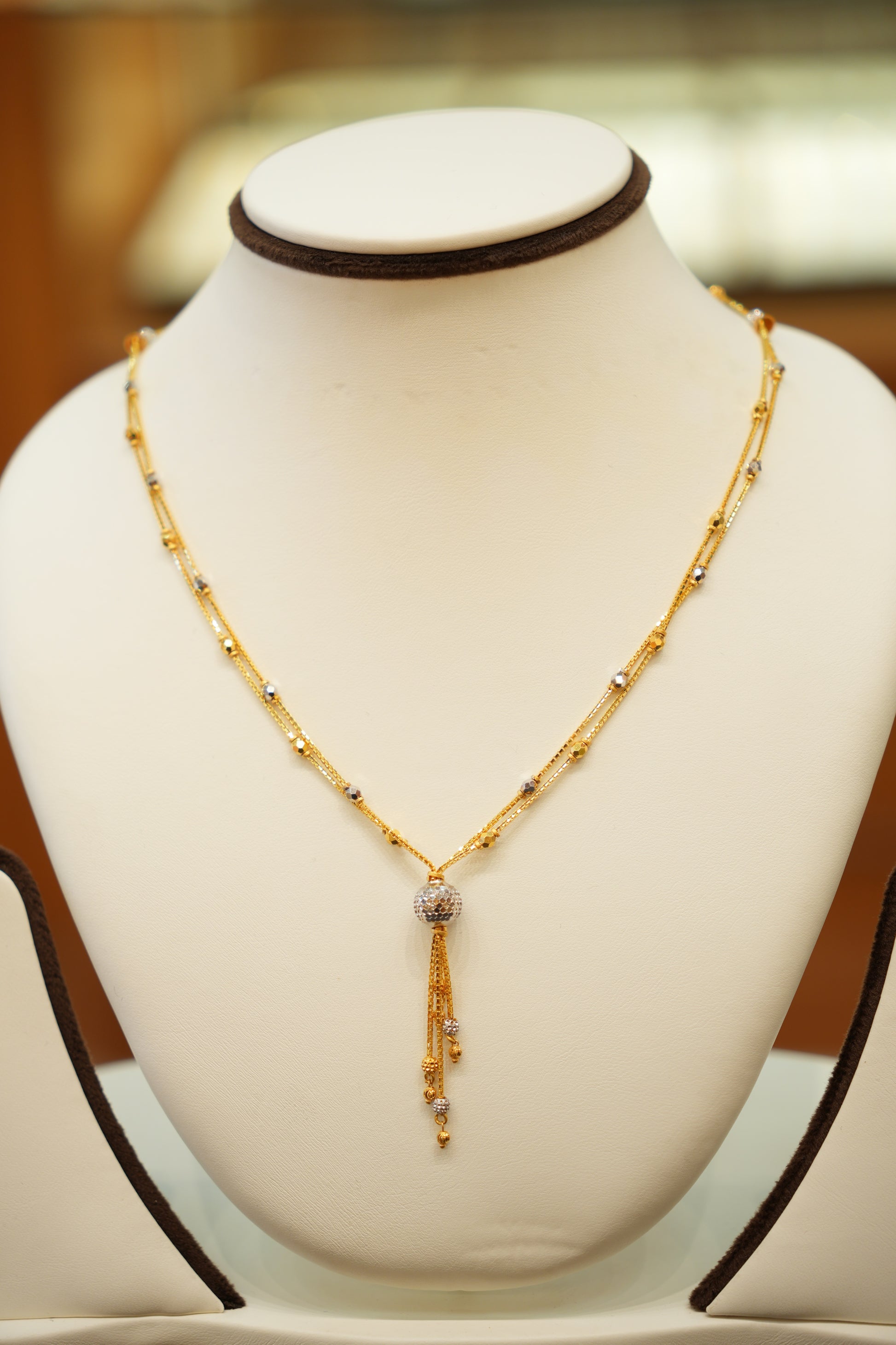 22K Gold Designer Ladies Necklace Set