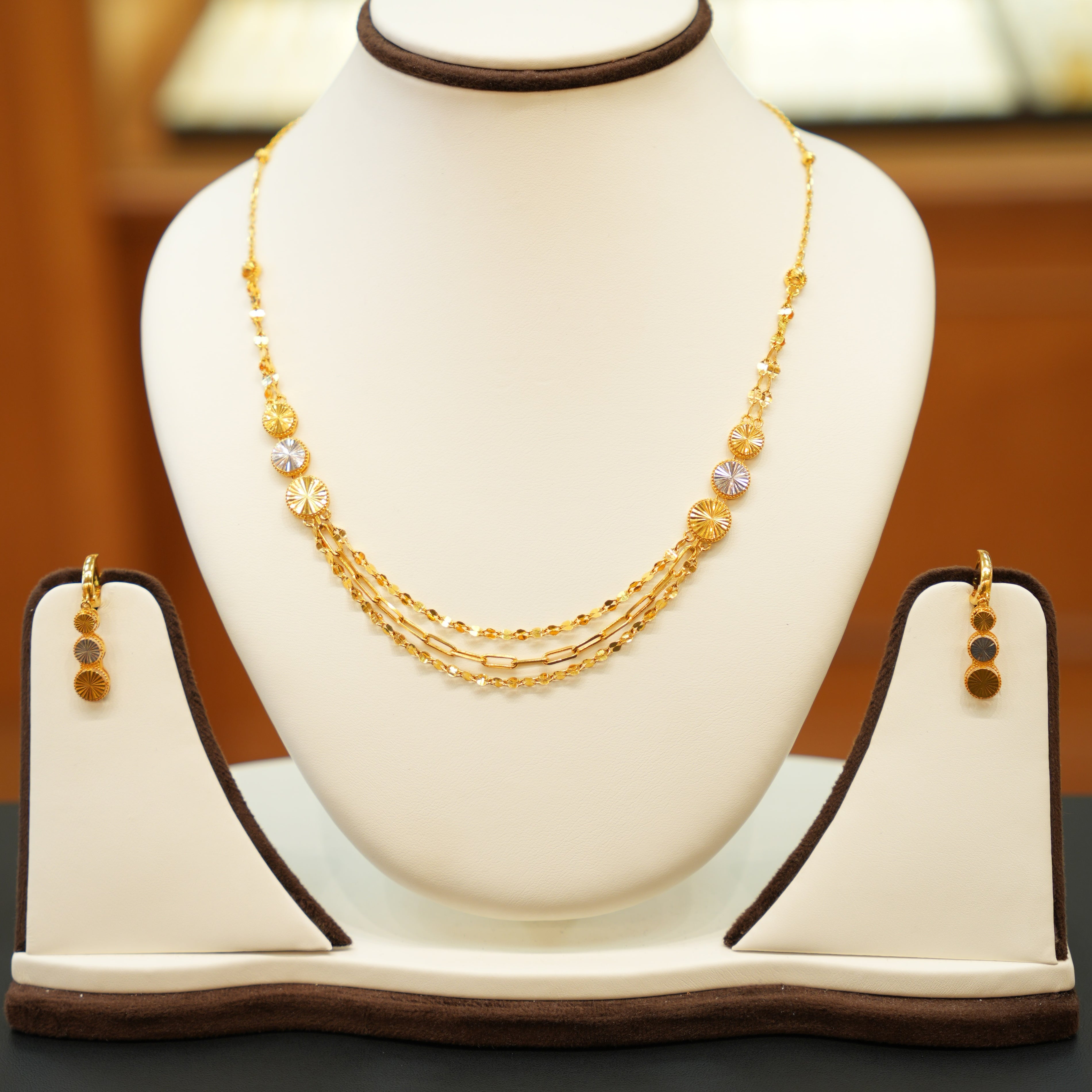 22K Gold Designer Ladies Necklace Set