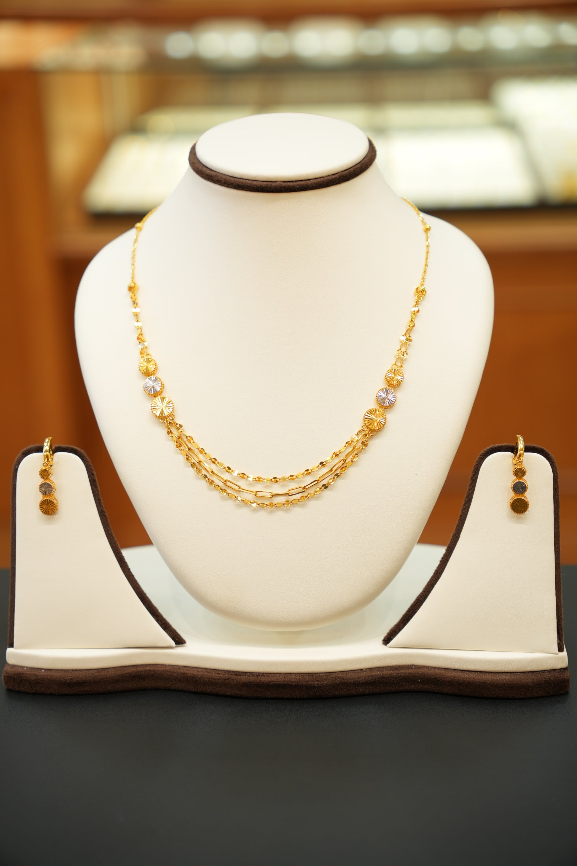 22K Gold Designer Ladies Necklace Set