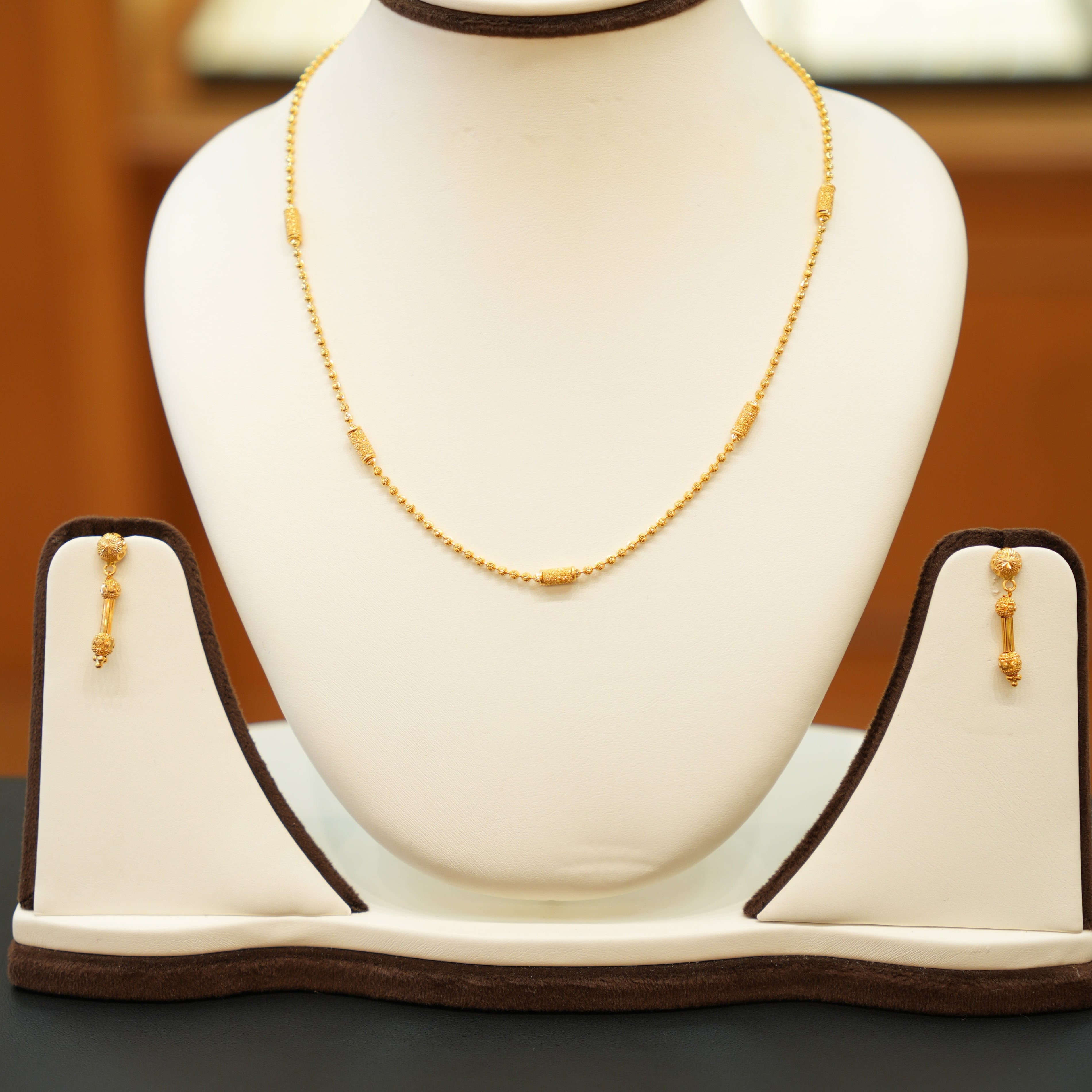 22K Gold Designer Ladies Necklace Set