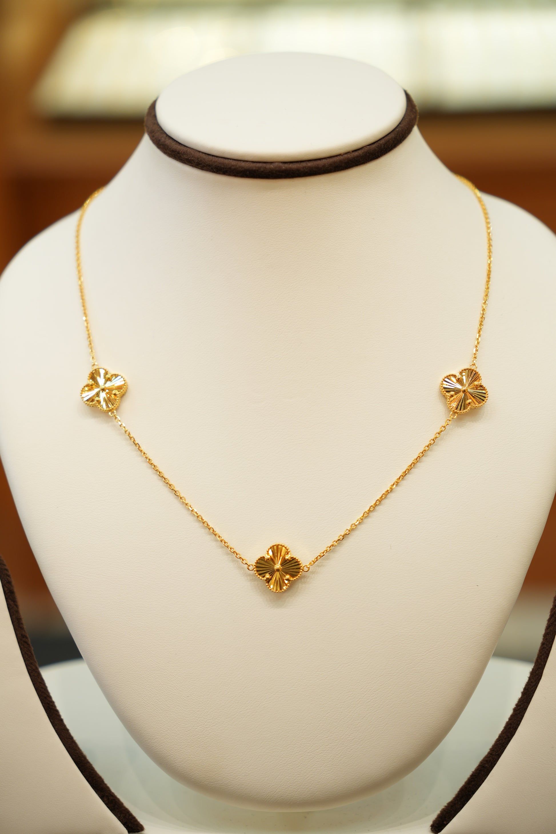 22K Gold Clover Designer Ladies Necklace Set