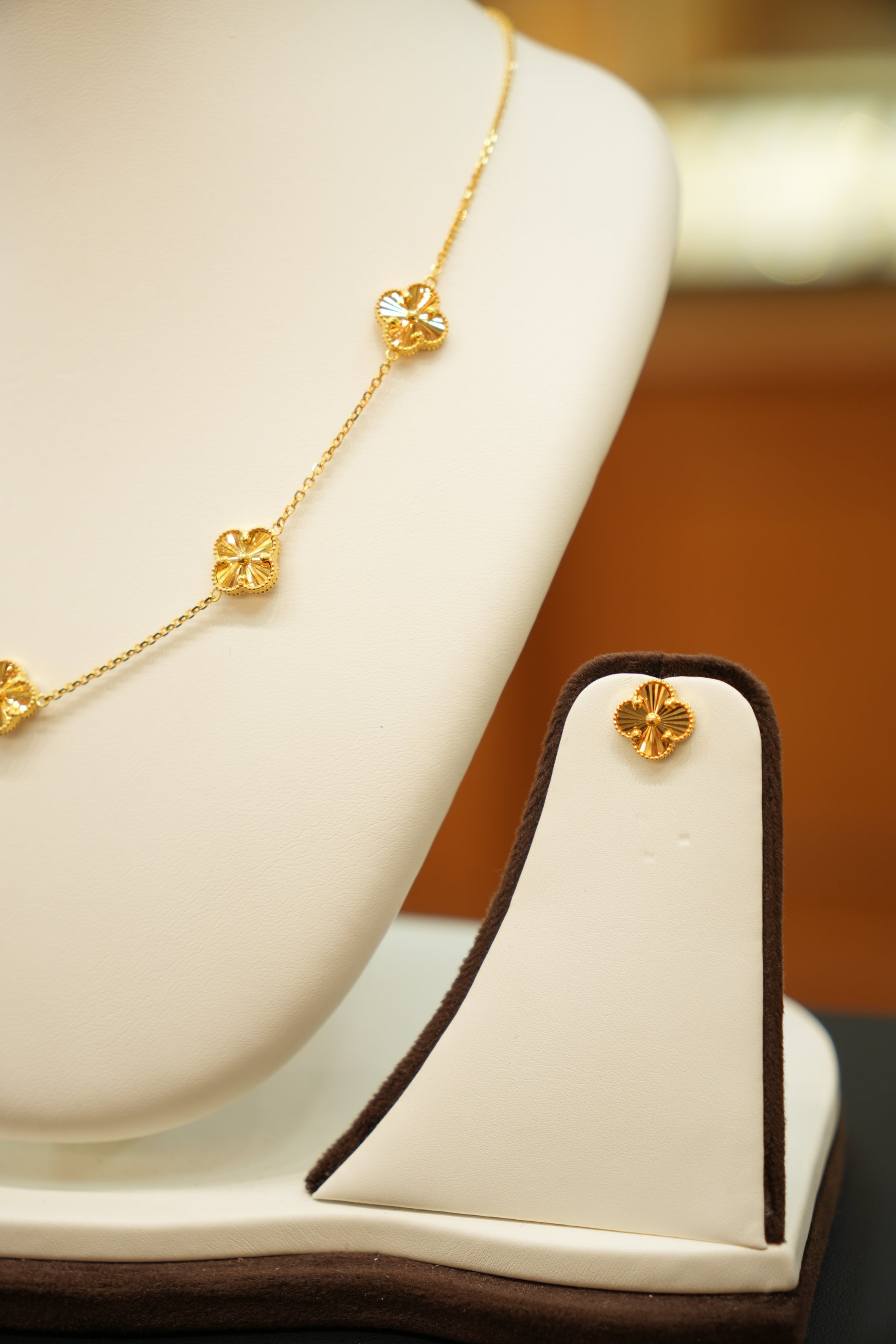 22K Gold Clover Designer Ladies Necklace Set