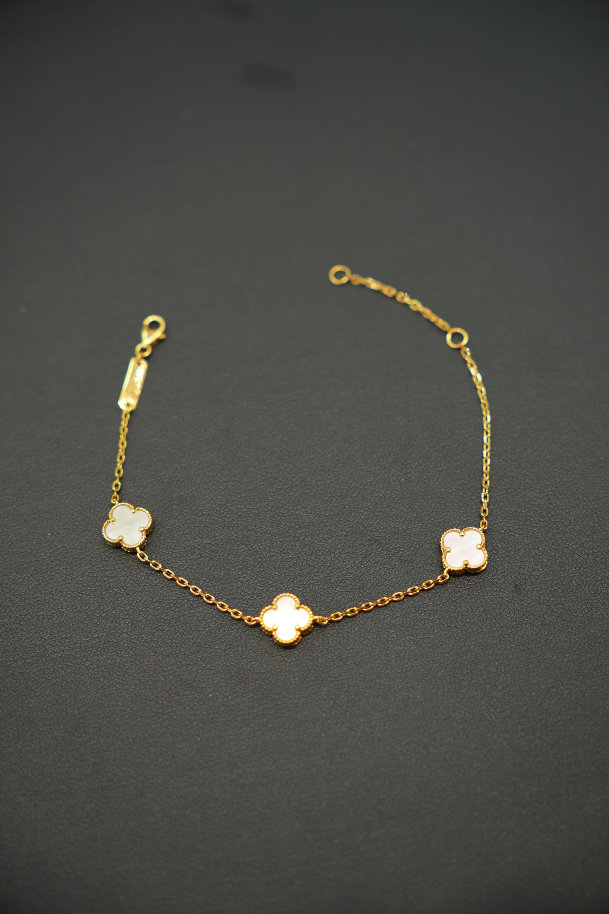 Stylish daily wear gold bracelet