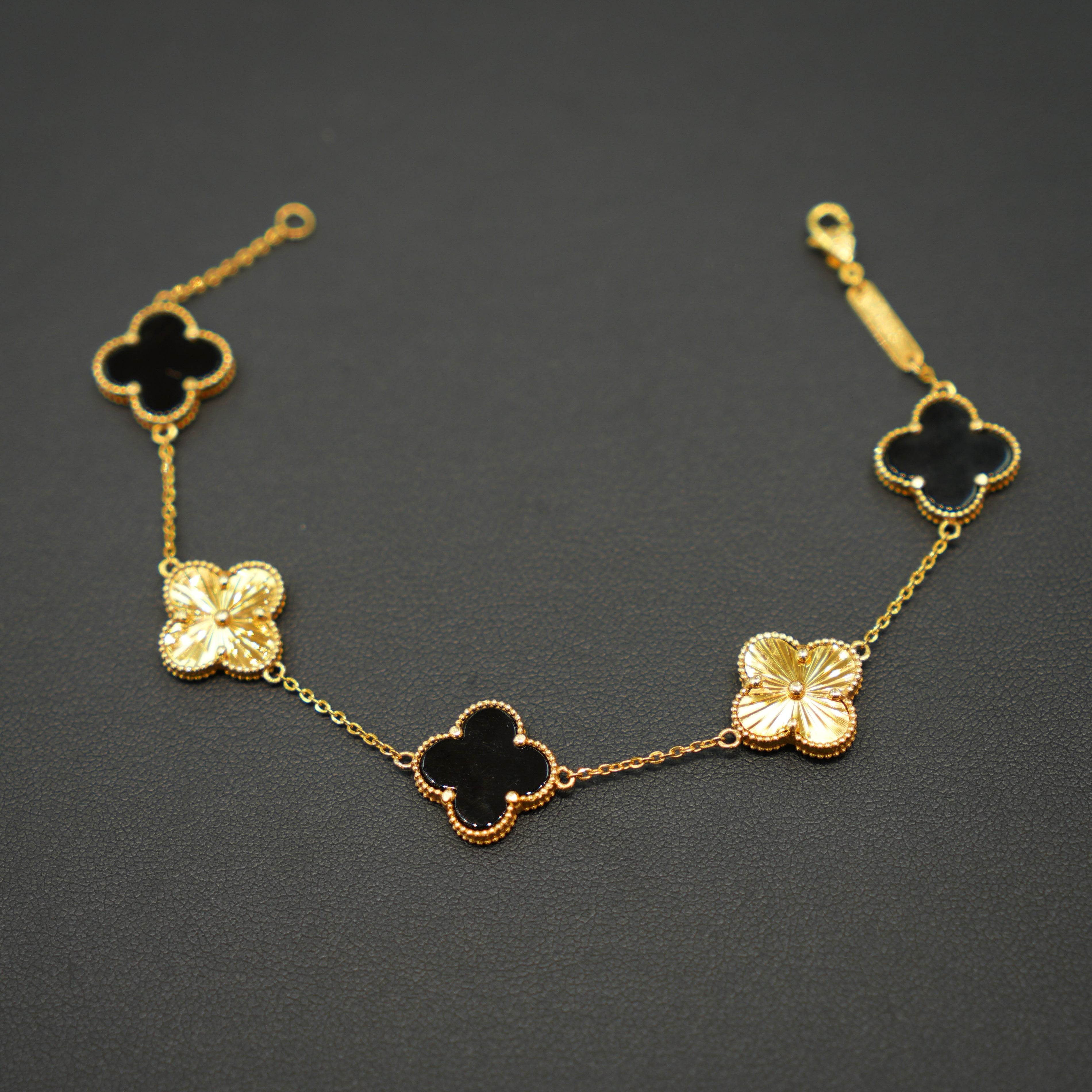 22k Gold Clover Designer Ladies Bracelet
