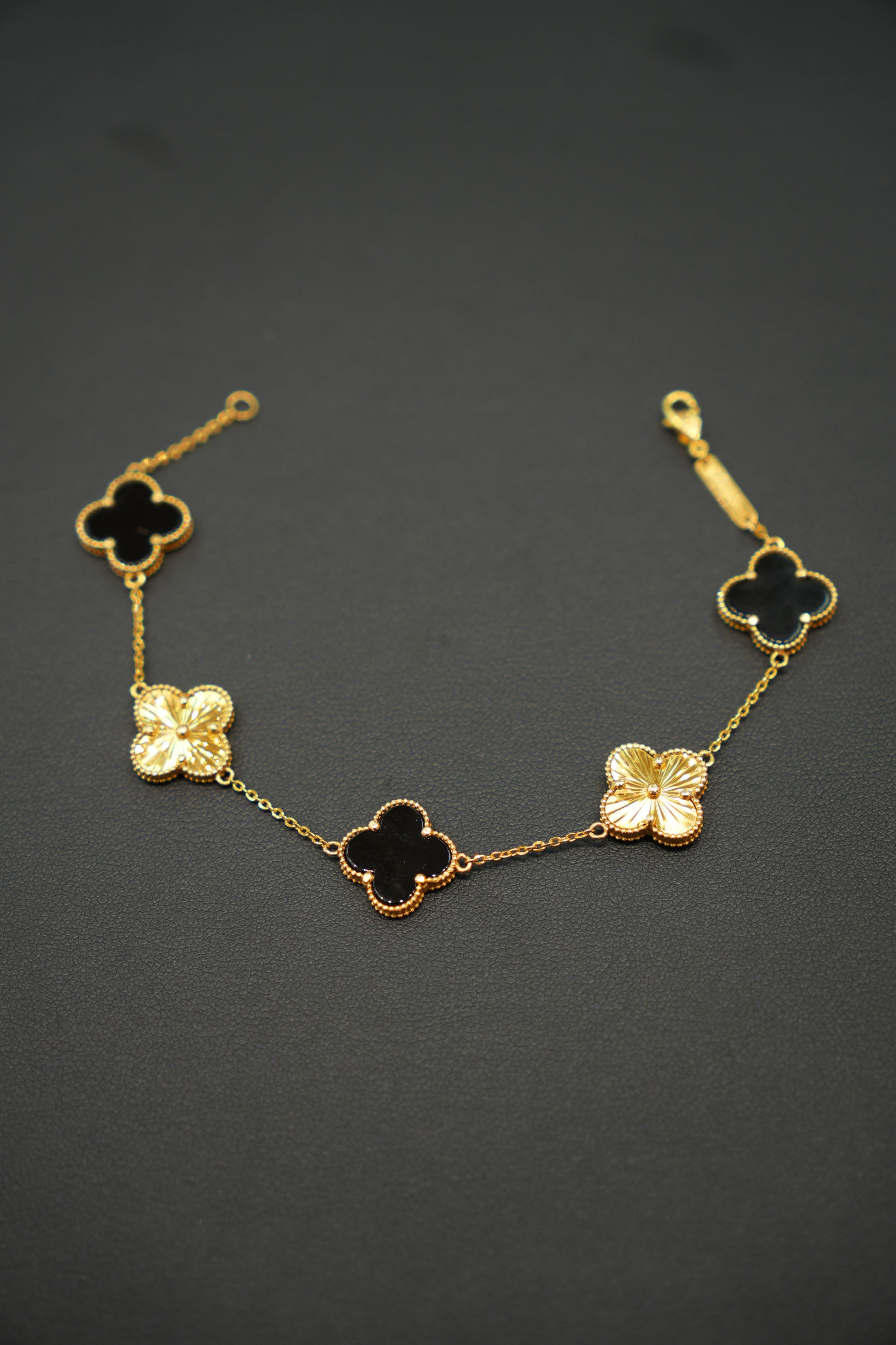 22k Gold Clover Designer Ladies Bracelet