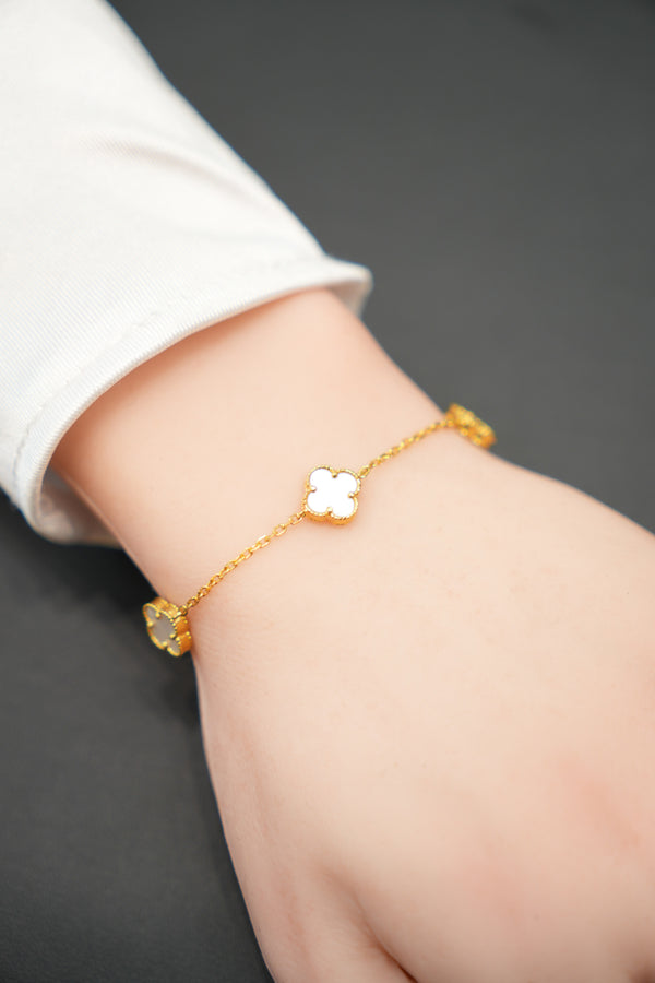 22k Gold Clover Designer Ladies Bracelet