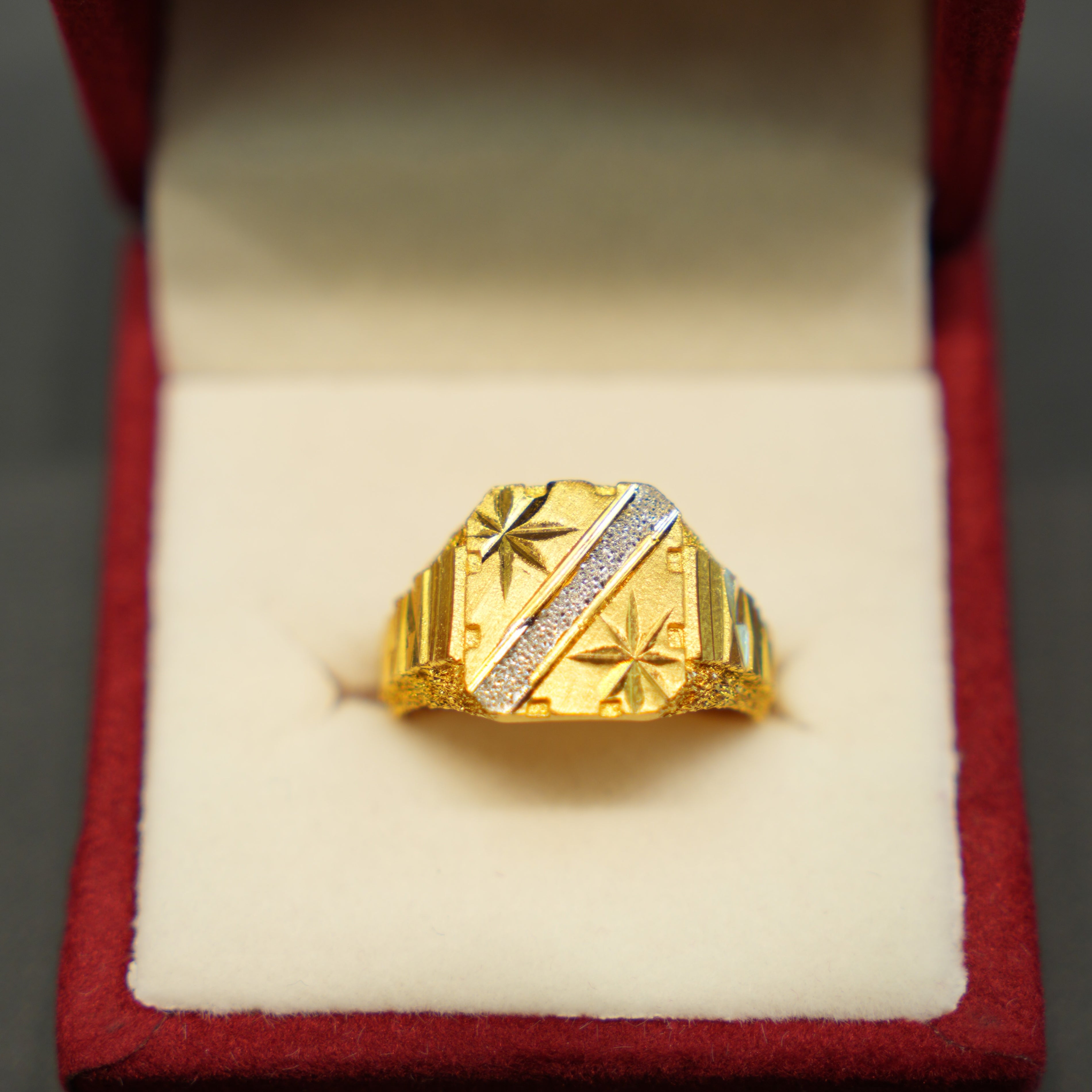 22k Gold Designer Men's Ring