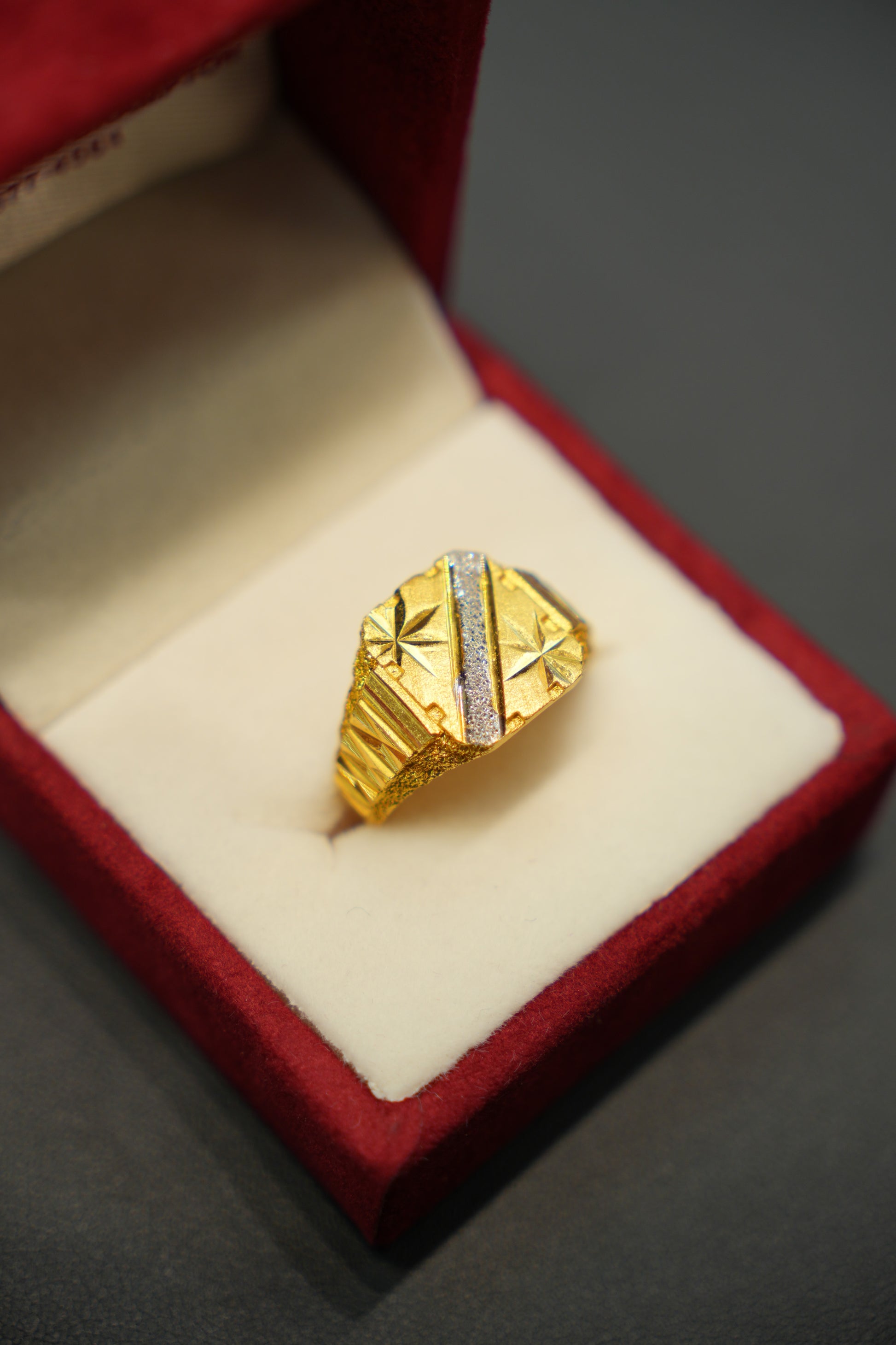 22k Gold Designer Men's Ring