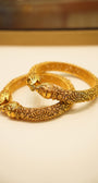 Stylish gold bangle