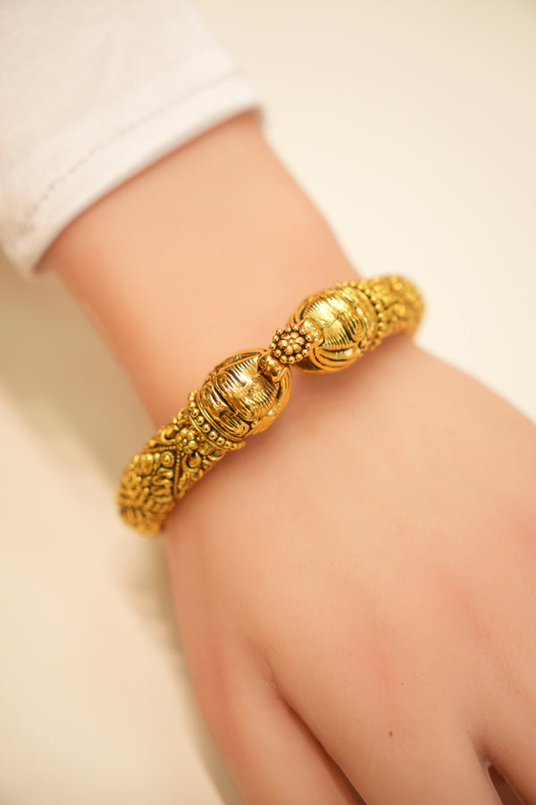 22K Gold Ladies Bangles