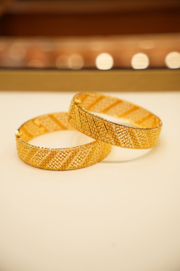 22K Gold Ladies Bangles