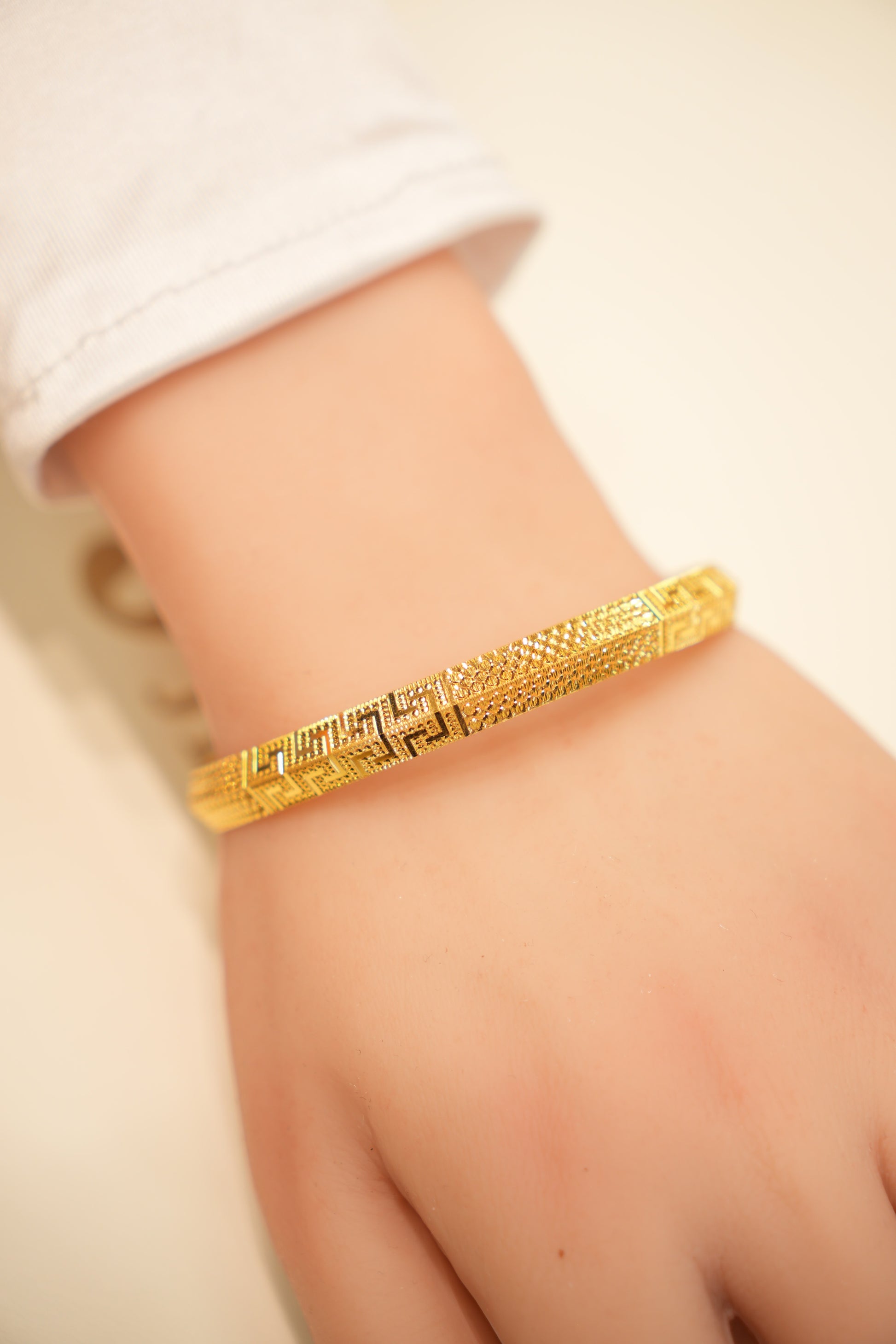 22K Gold Textured Ladies Bangles