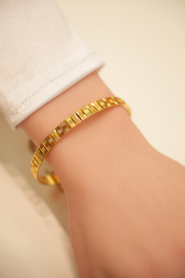 22K Gold Ladies Bangles Set