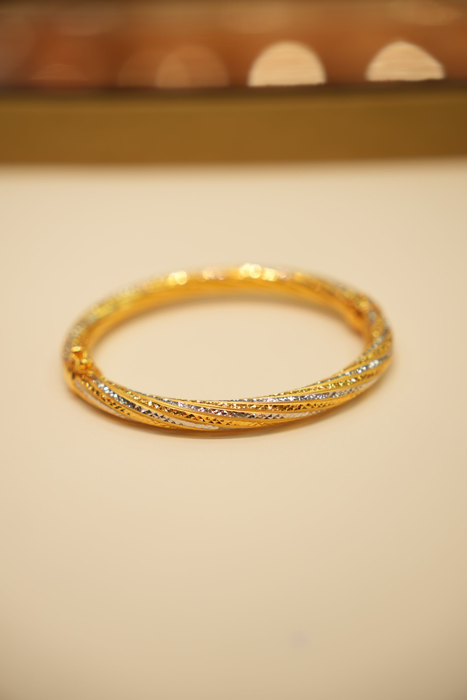 22K Gold Classic Bangle Bracelet