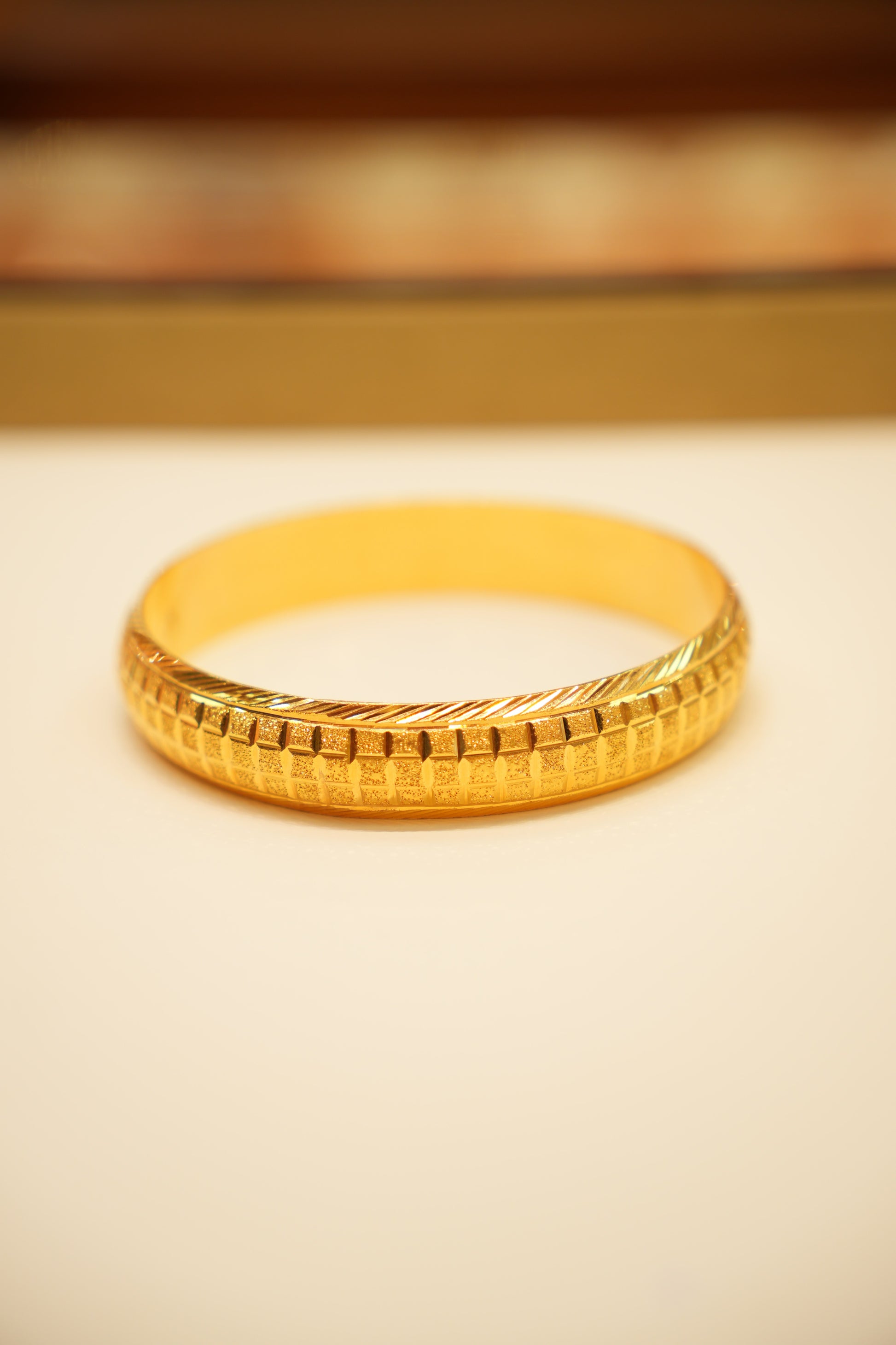 22k Gold Ladies Bangle