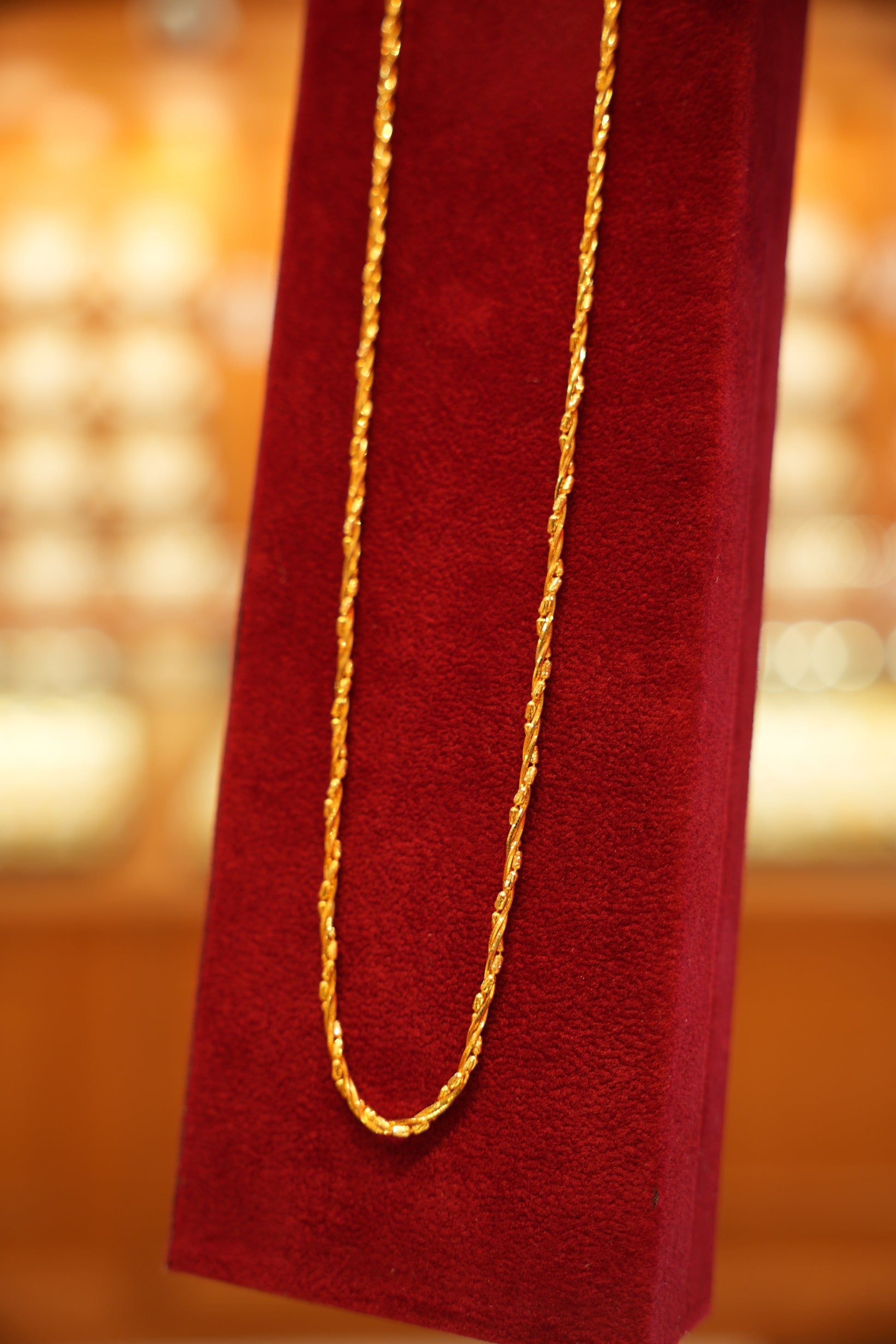22K Gold Ladies Chain (18 Inches)