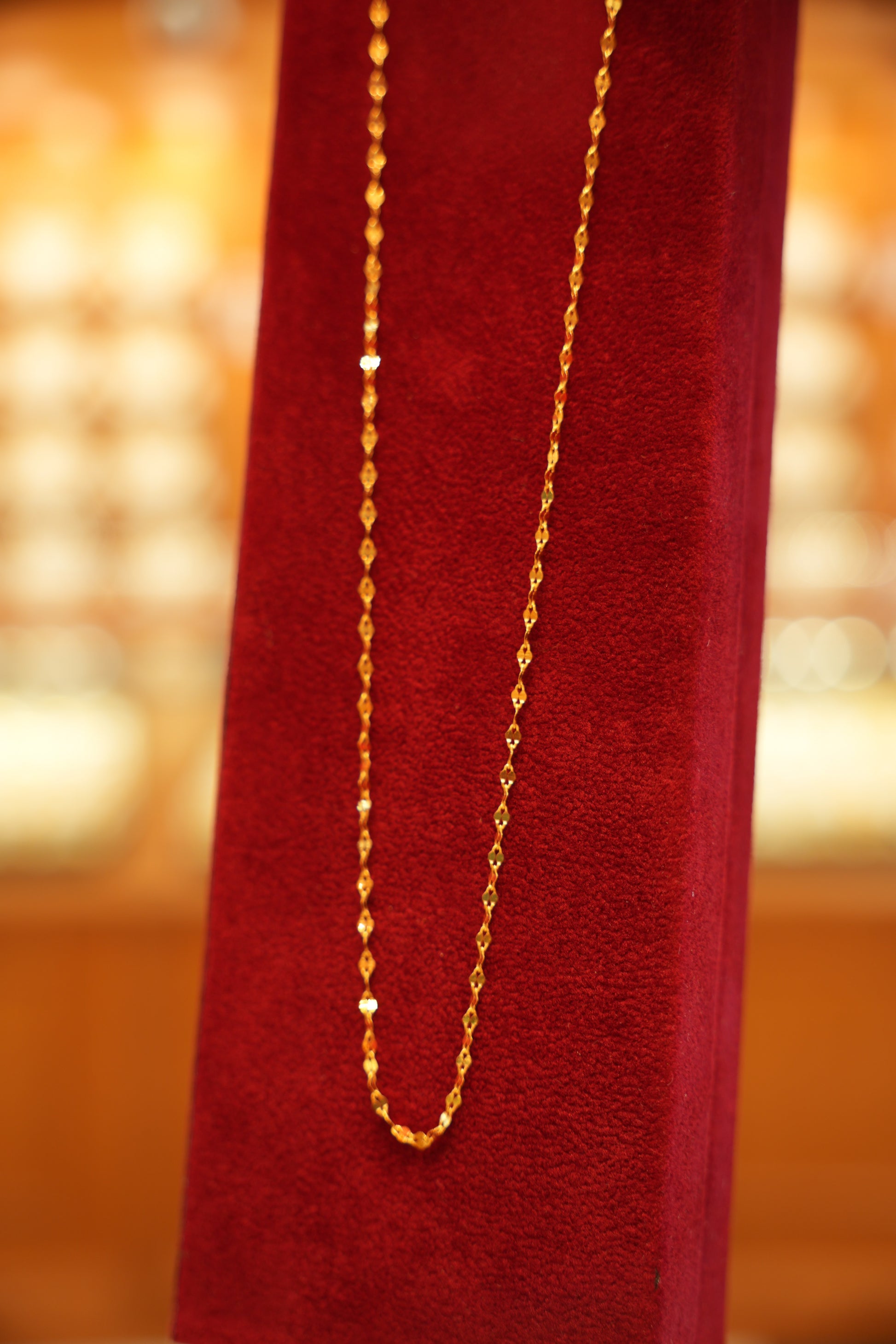 22K Gold Ladies Chain (18 Inches)