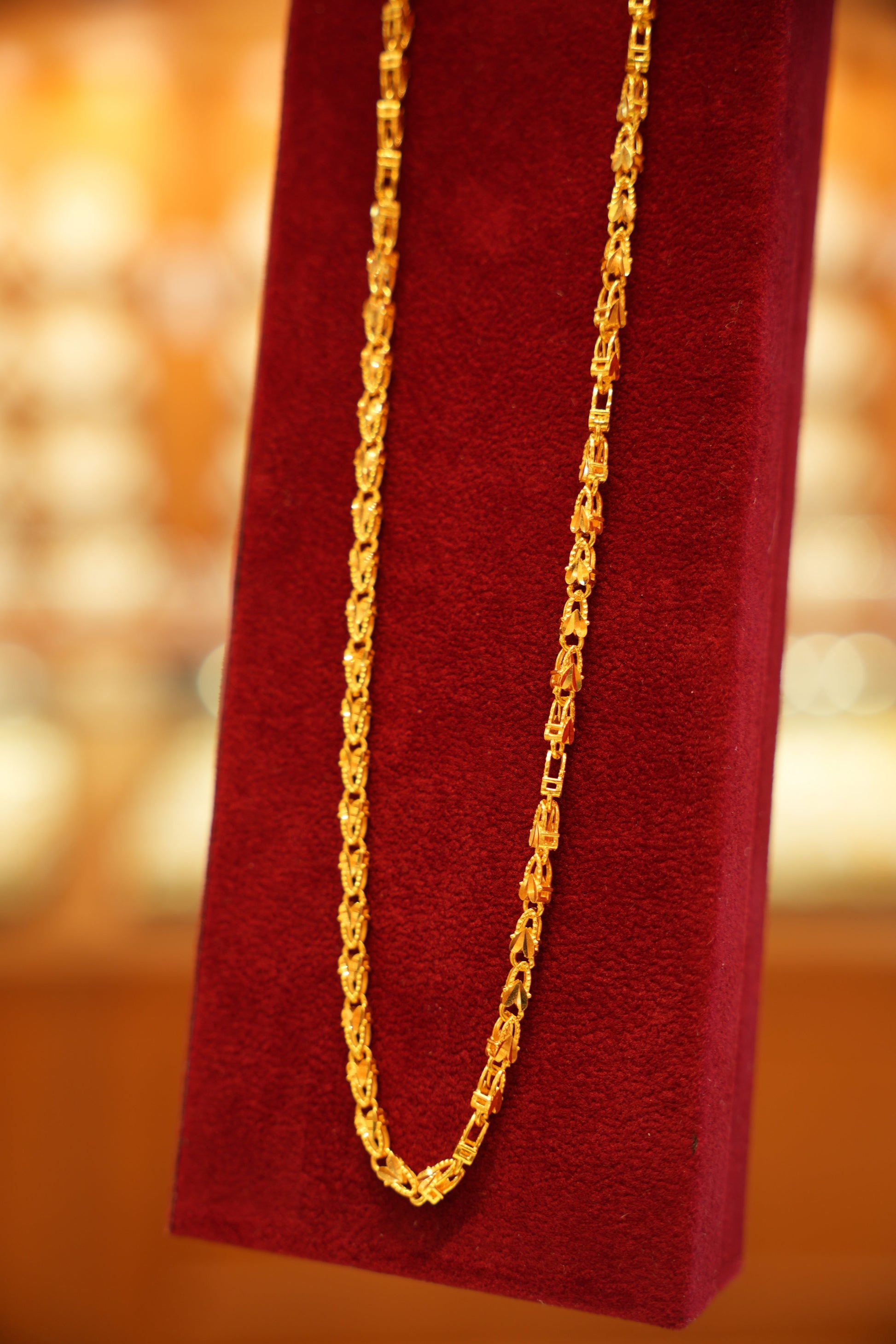 Elegant gold chain with smooth box link pattern