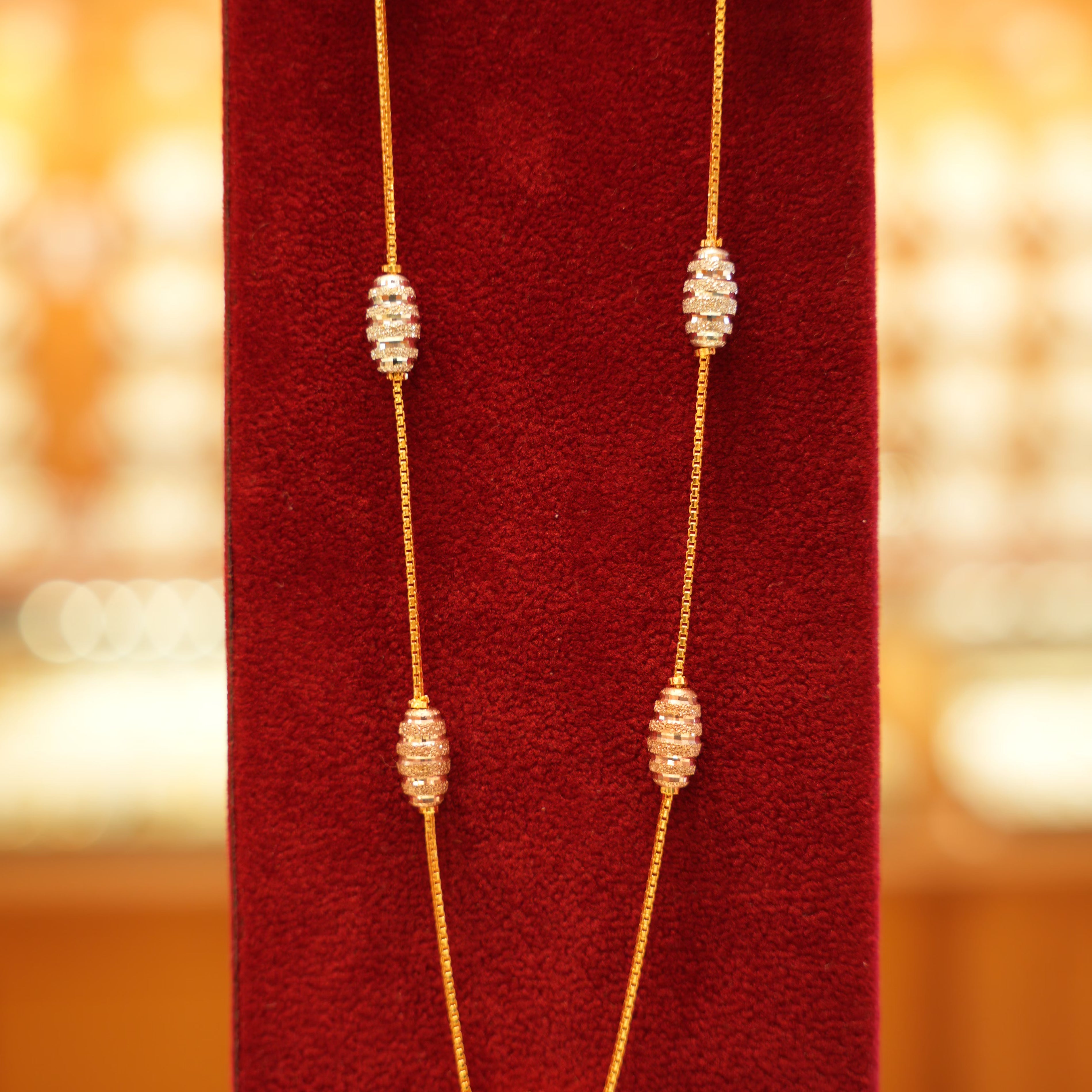 Timeless gold box chain necklace design for women