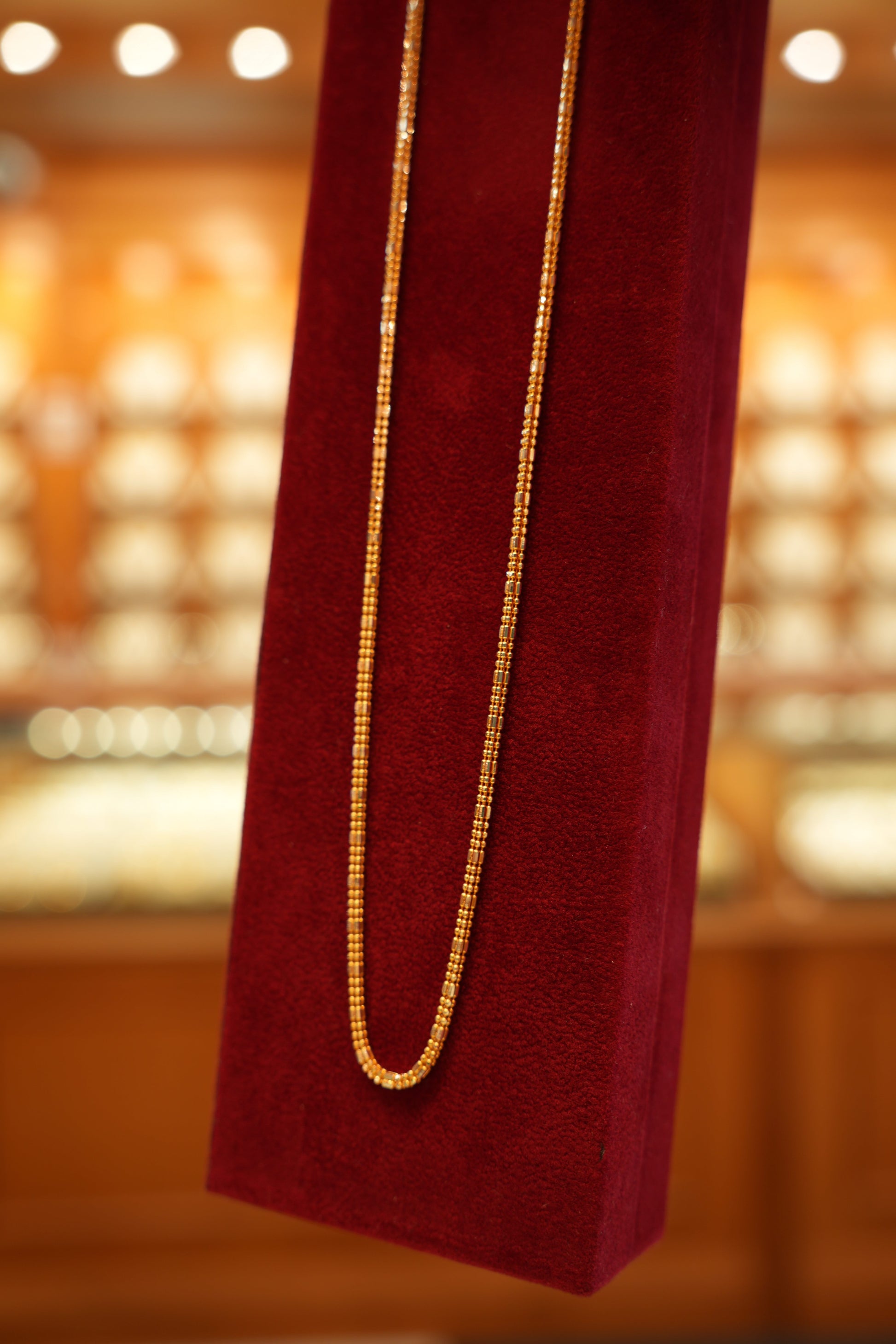 Modern gold necklace chain